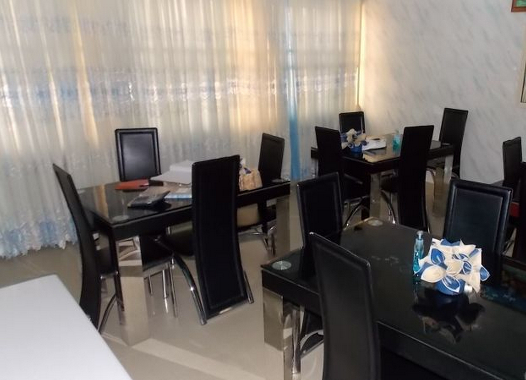 Emrosy Hotels And Suites