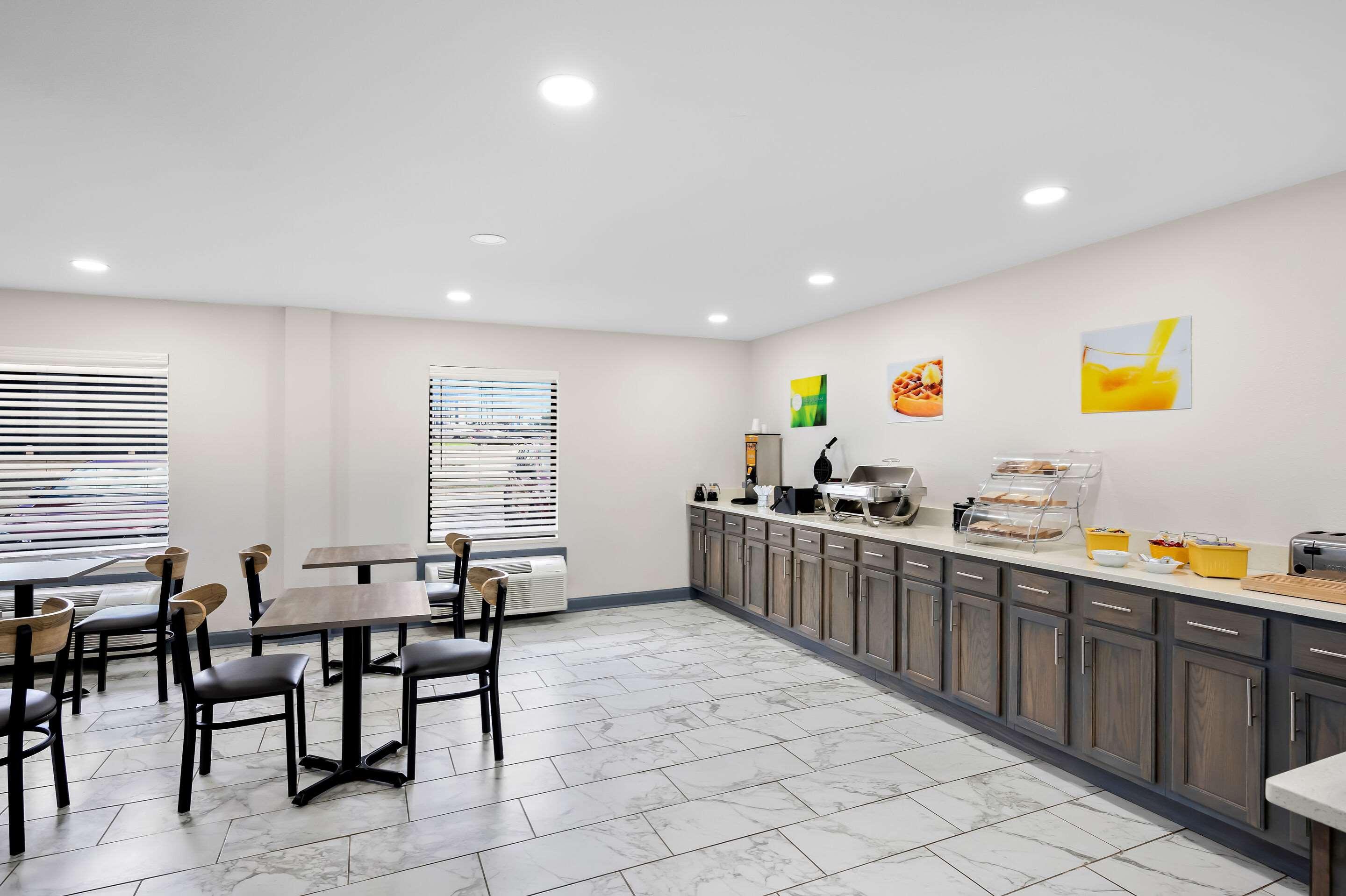 Days Inn by Wyndham Monticello