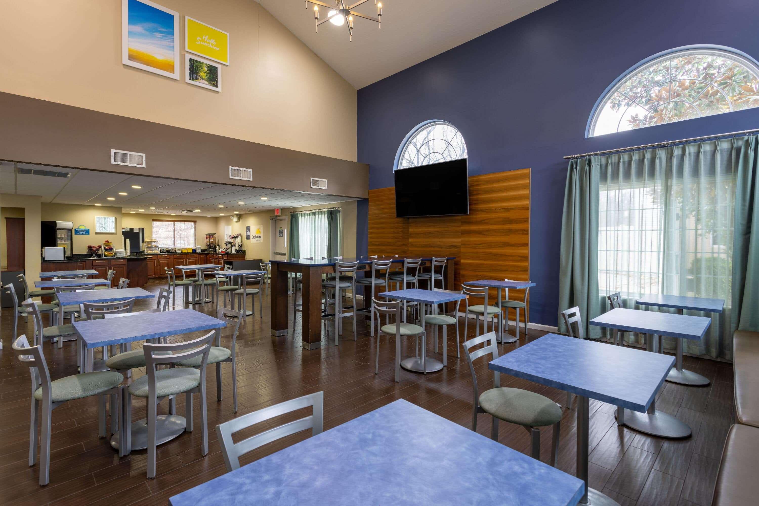 Days Inn & Suites by Wyndham Cherry Hill