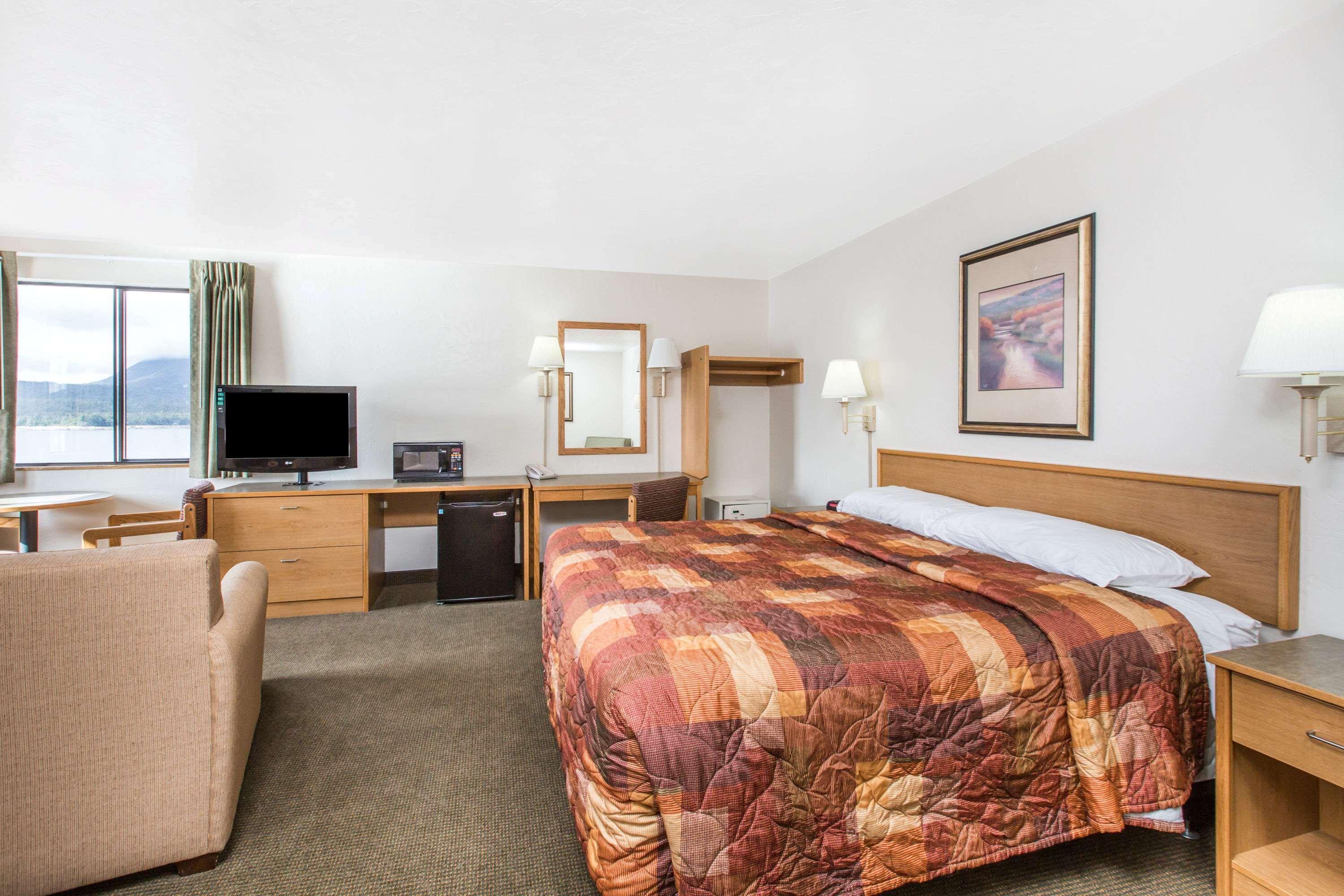 Super 8 By Wyndham Ketchikan