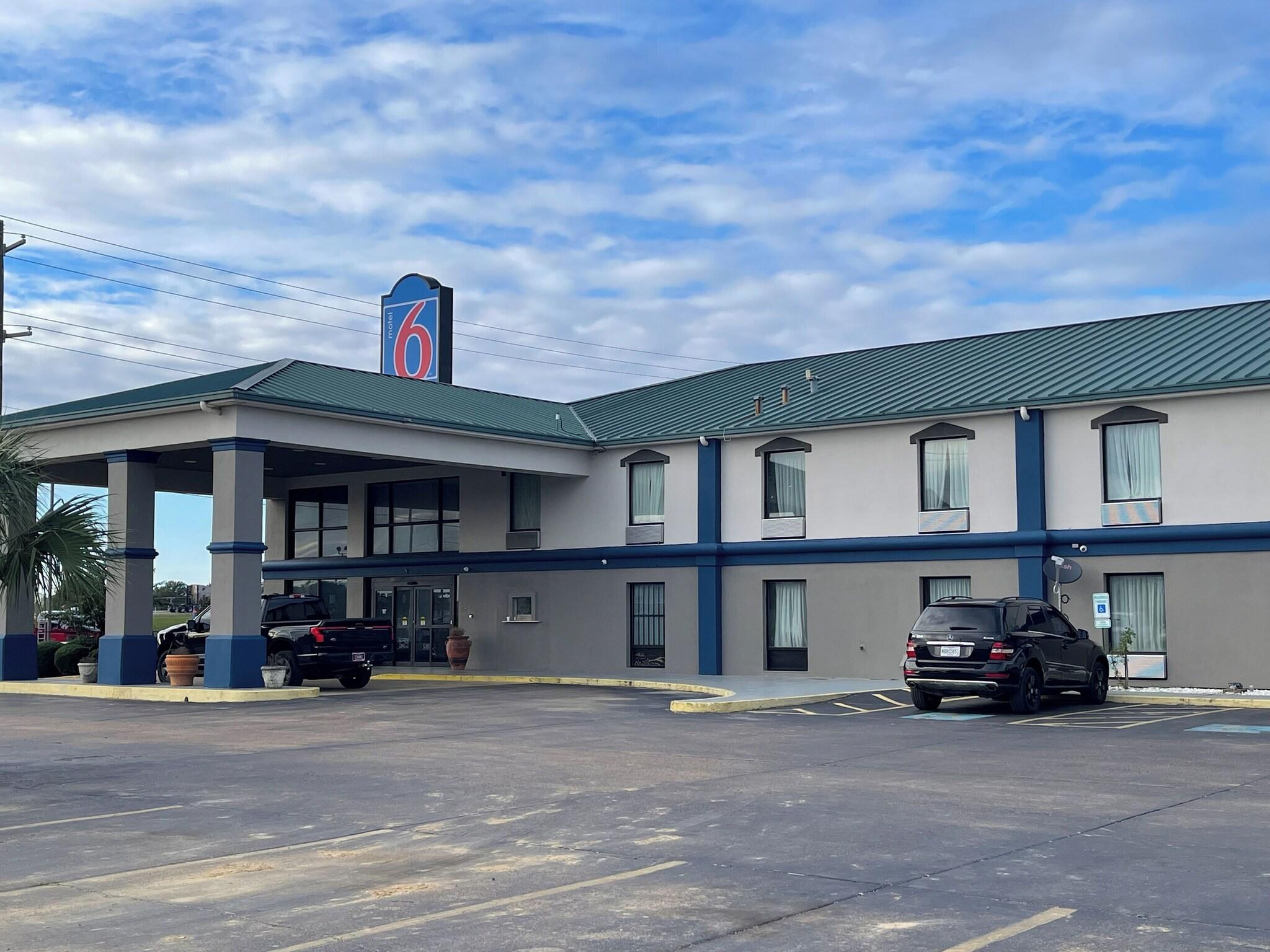 Motel 6