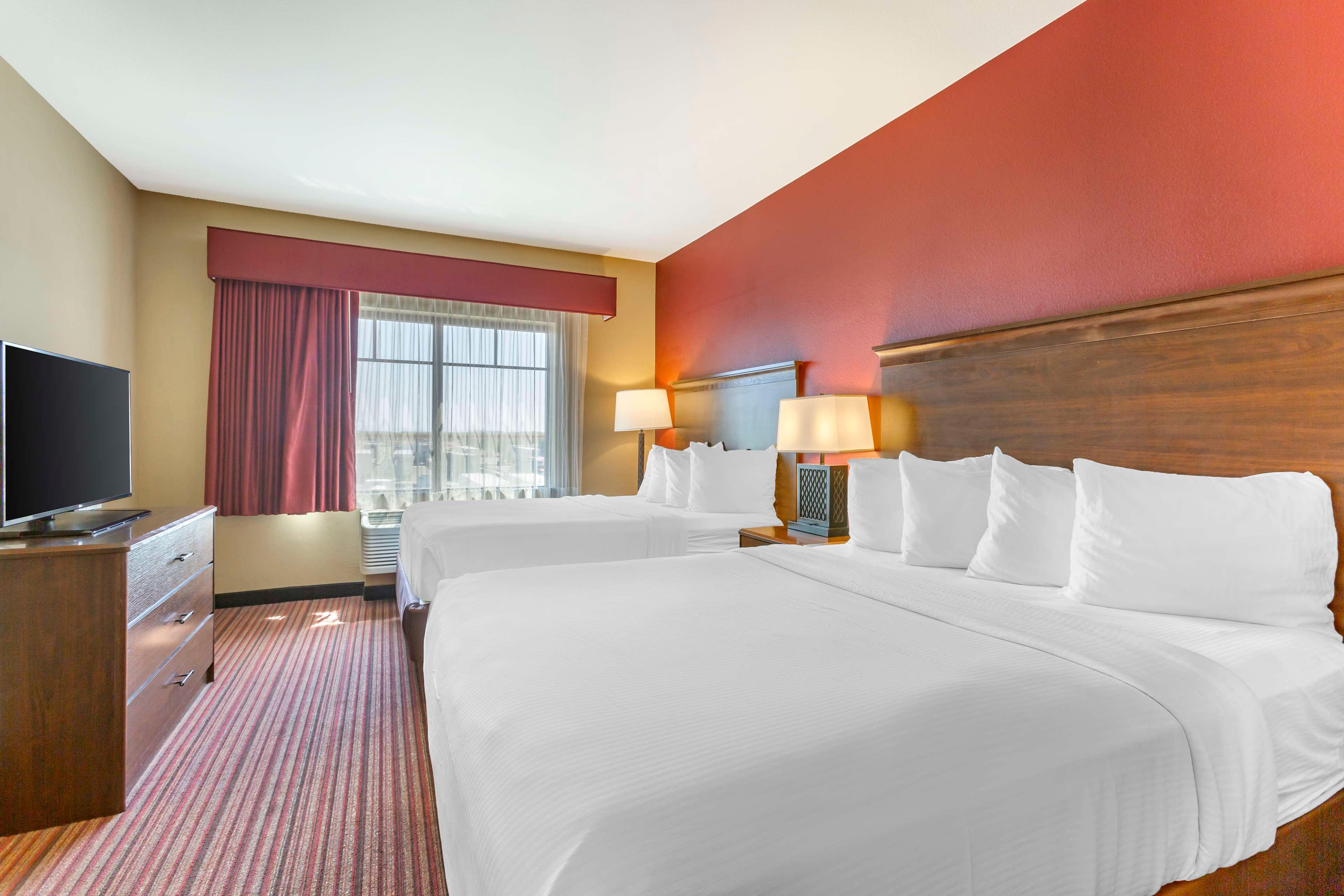 BEST WESTERN Plus Chandler Hotel & Suites