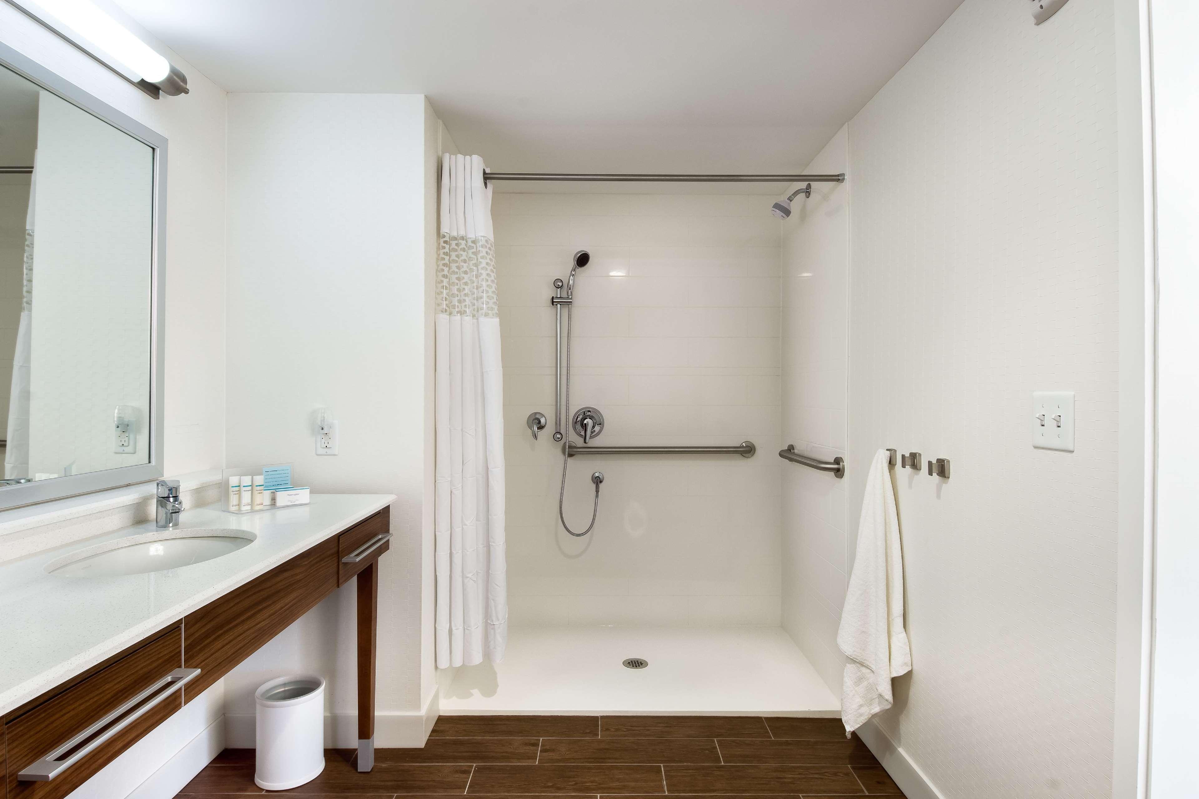 Hampton Inn & Suites Clearwater Beach