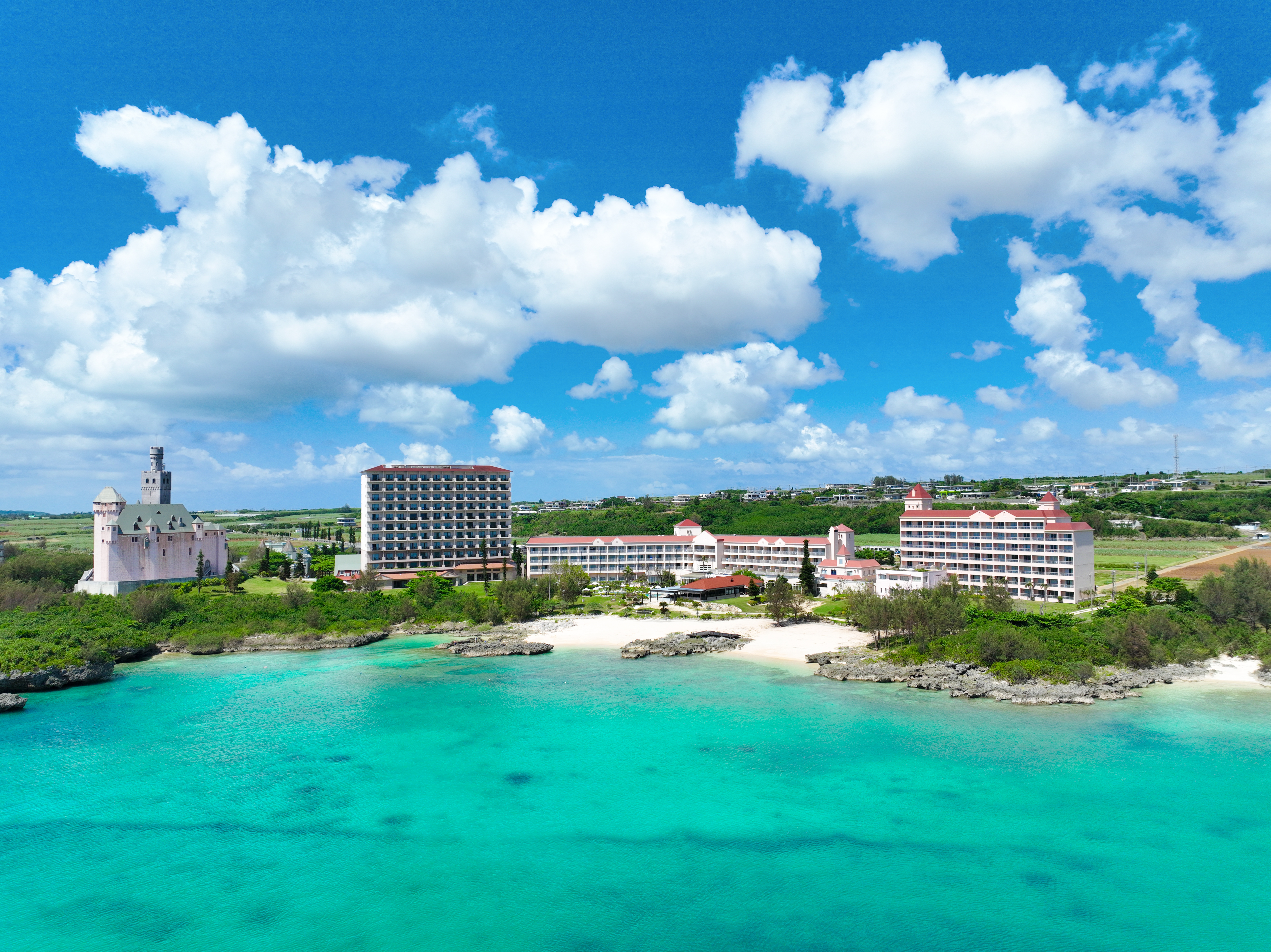 Hotel Breeze Bay Marina