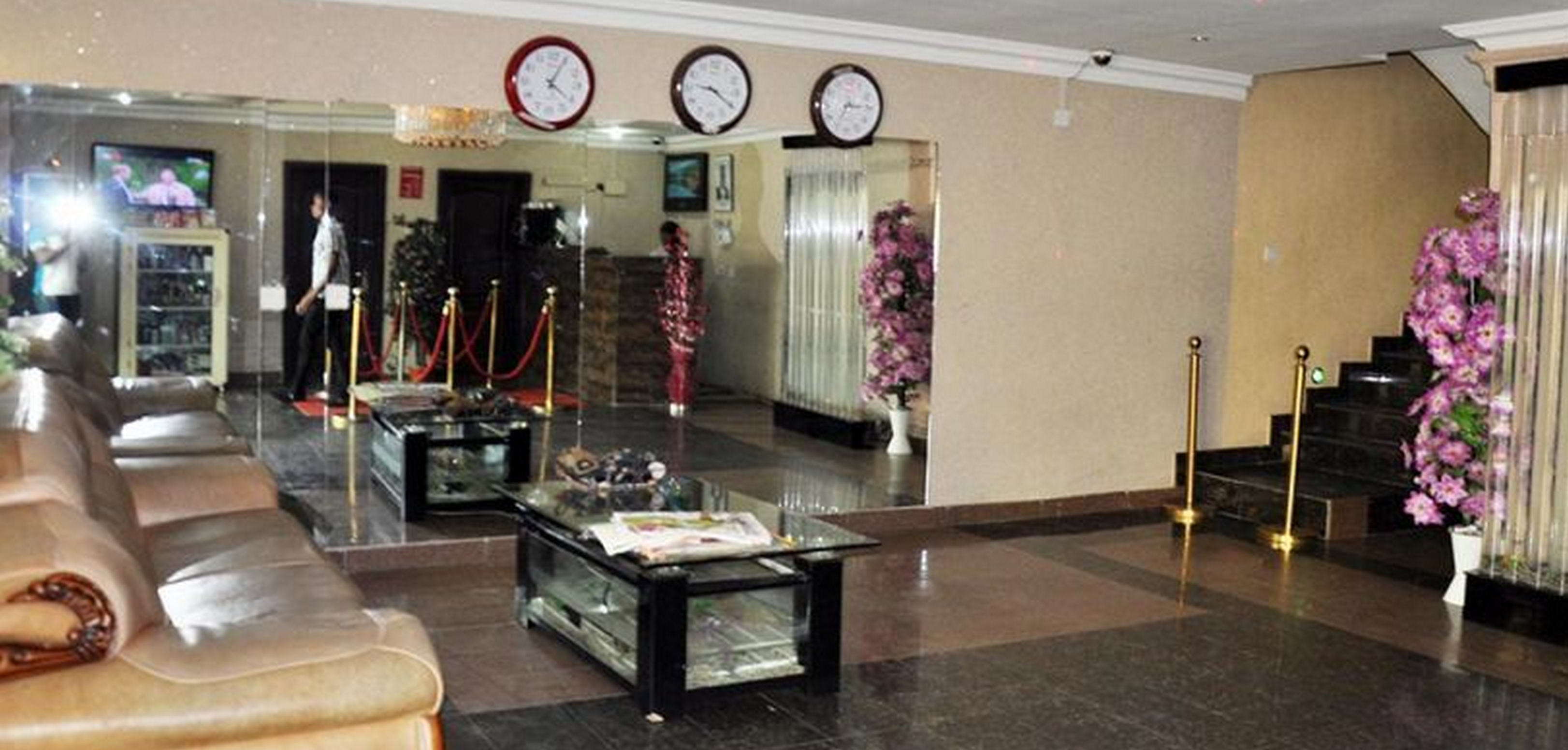 Keviz Hotel