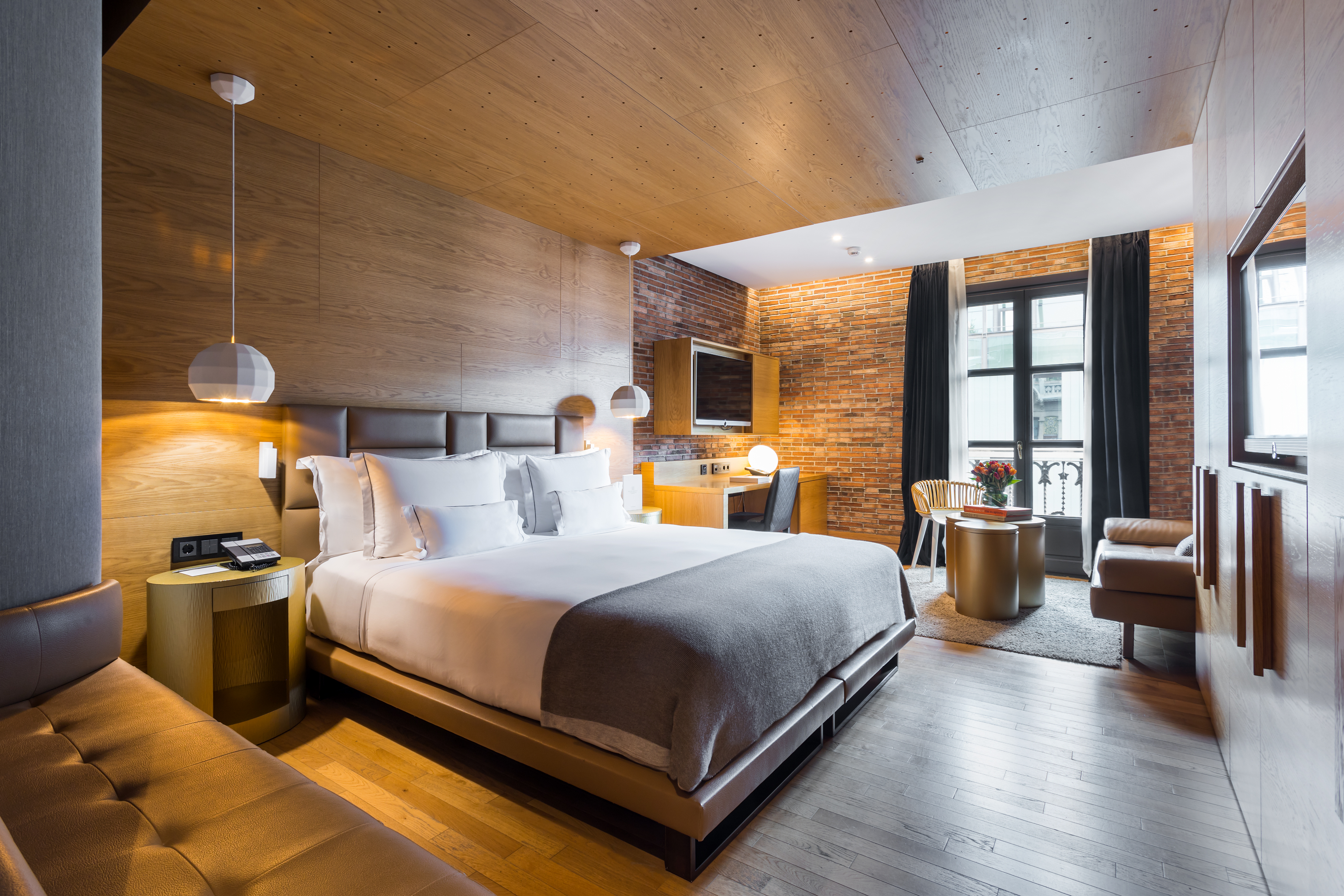 Monument Hotel by null