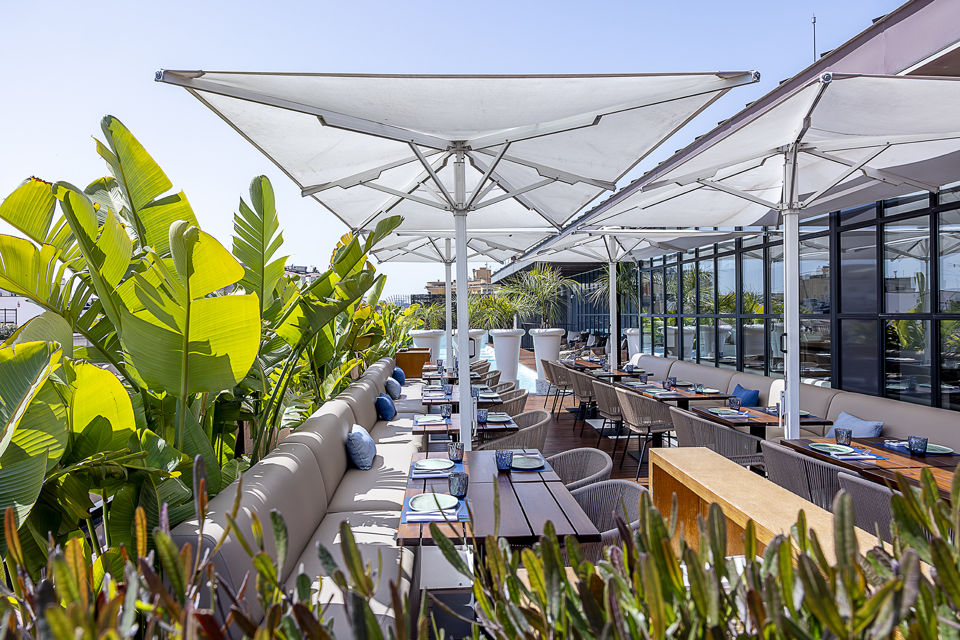 Monument Hotel by null