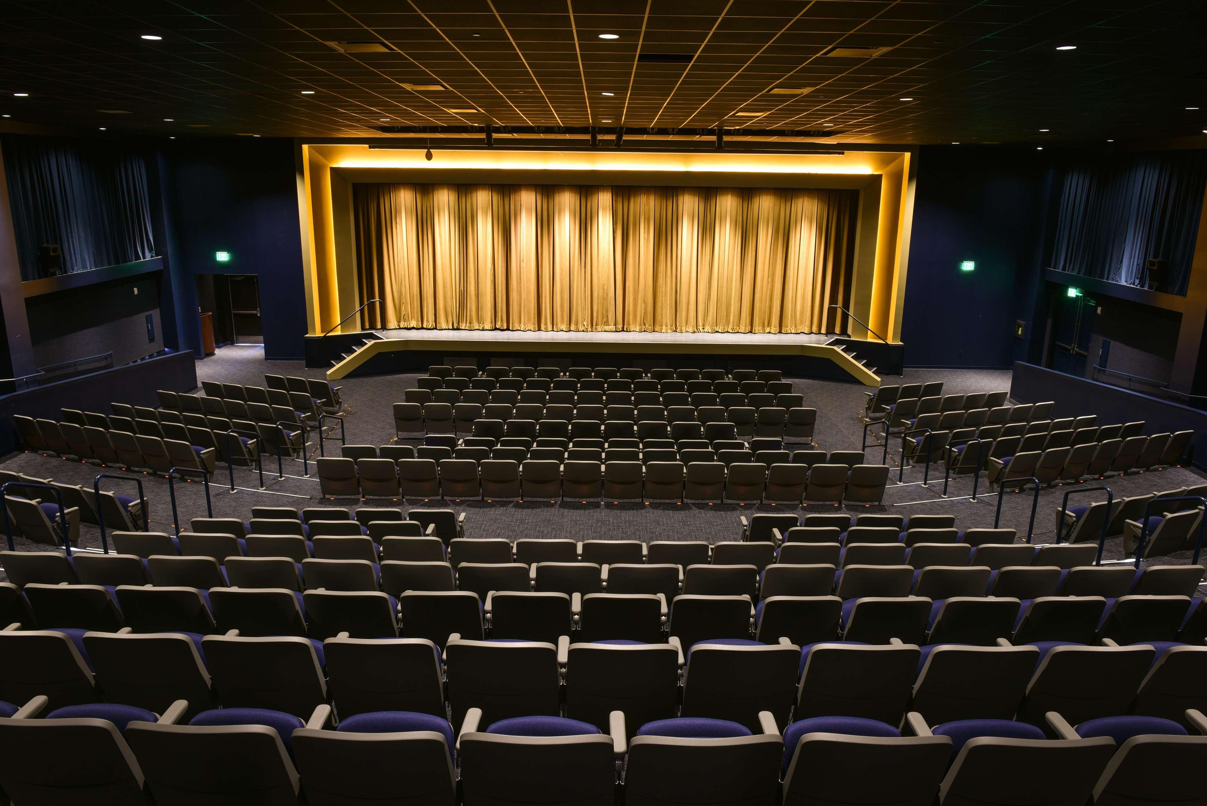 Guest House at Graceland by null