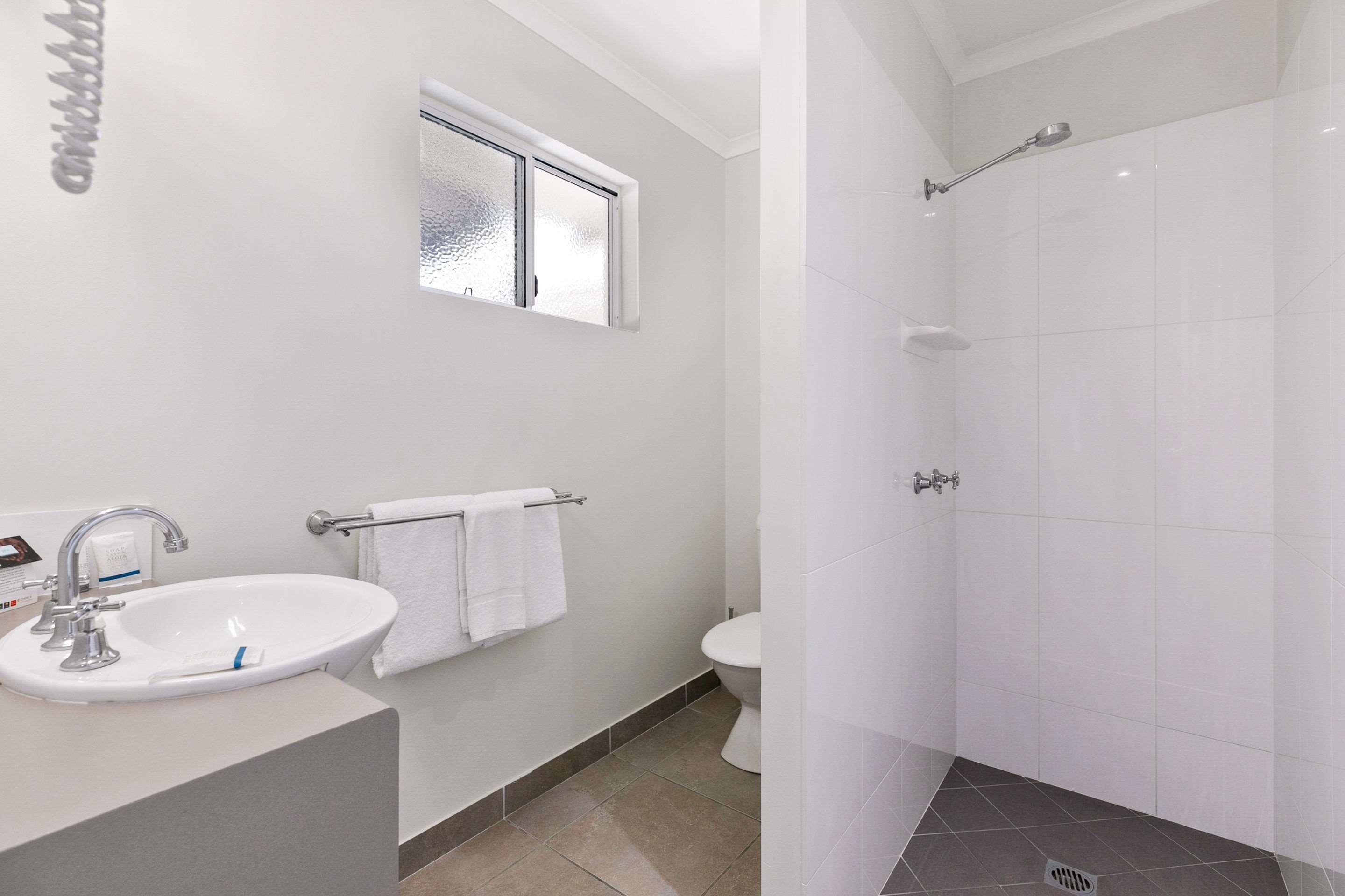 Room 5, Econo Lodge Beachside, Mackay - Pt A