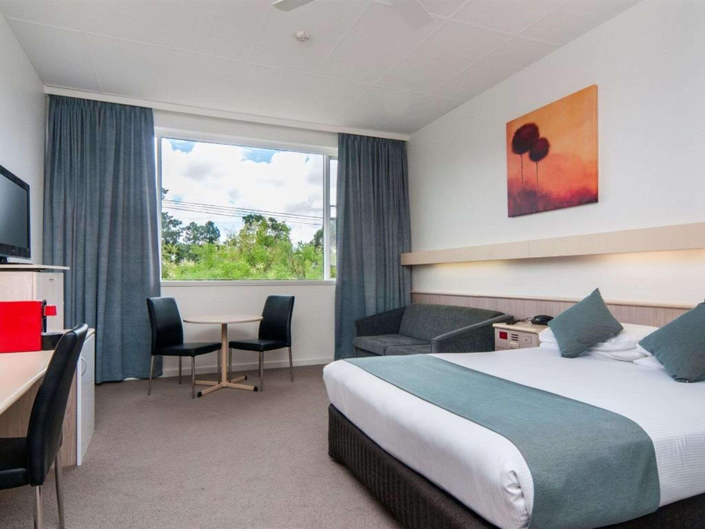 Comfort Inn Regal Park North Adelaide