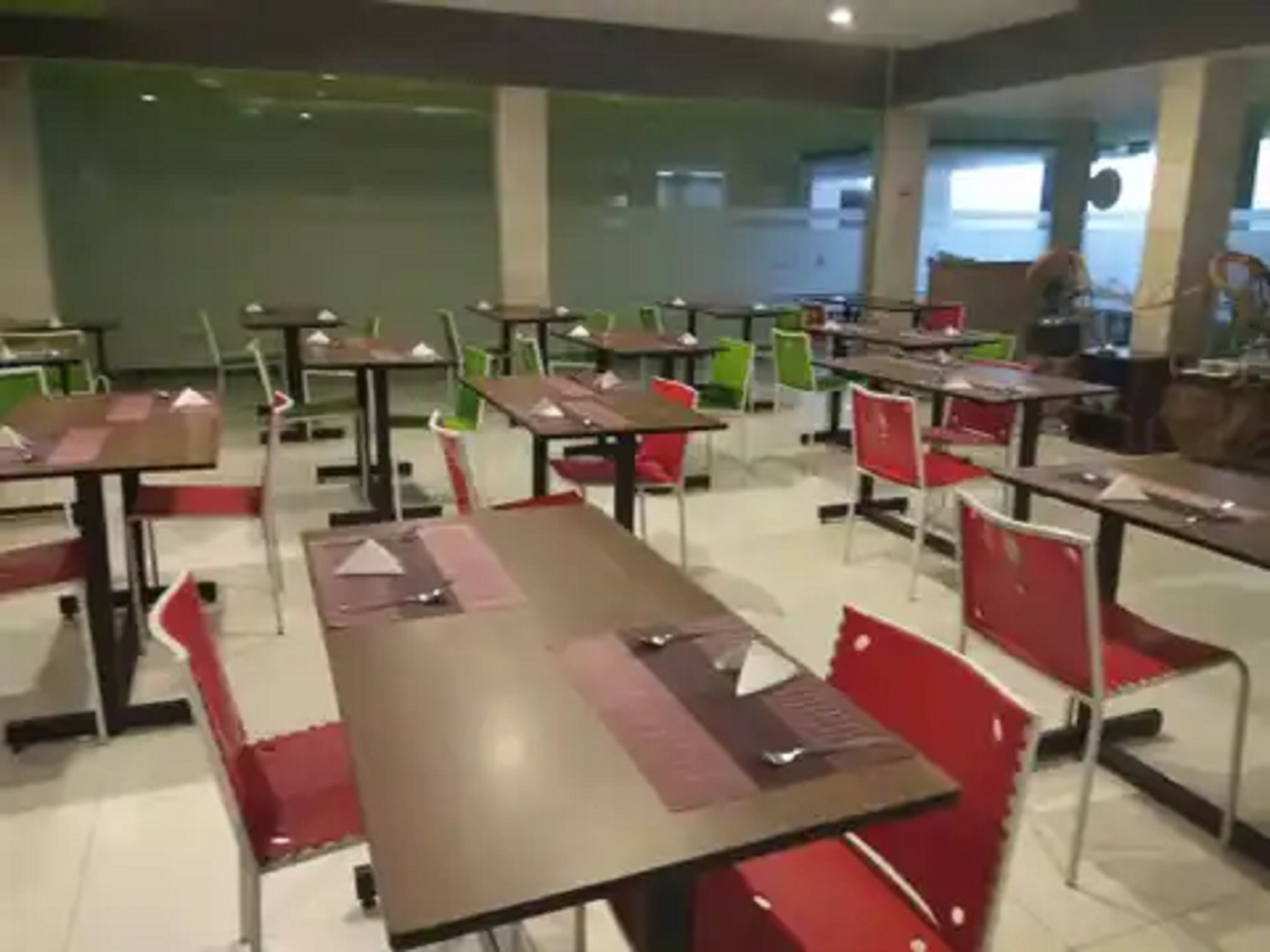 Hotel Candi Indah - Akpol Semarang