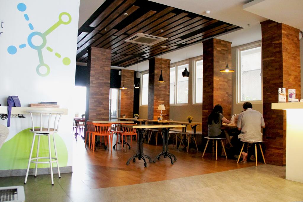 Cleo Hotel Basuki Rahmat Surabaya