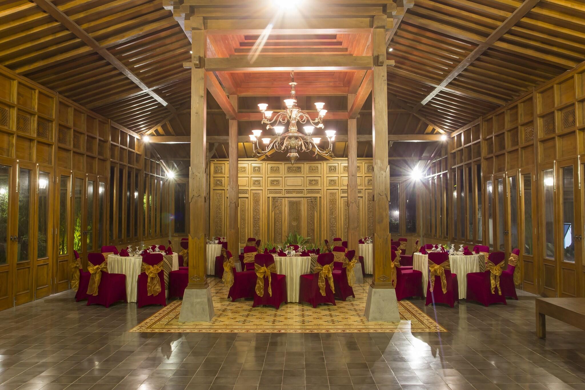 Burza Hotel Yogyakarta