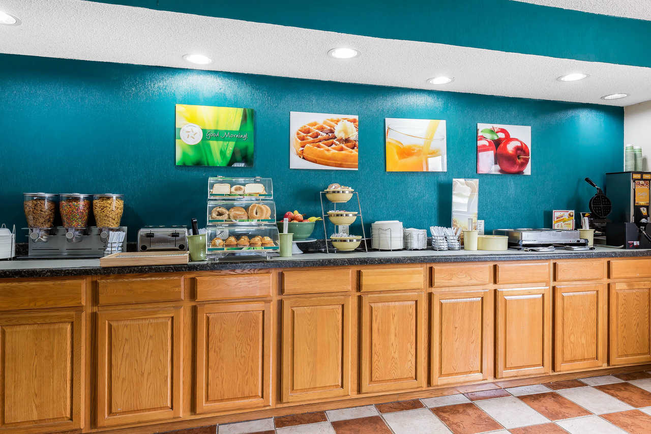 Quality Inn & Suites Bloomington I-55 And I-74