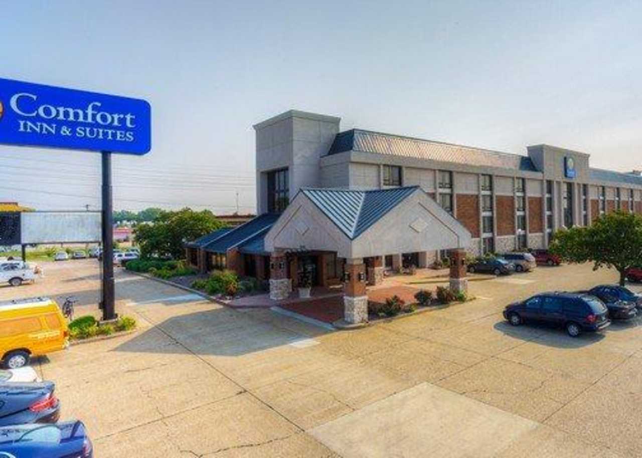 Comfort Inn & Suites Evansville Airport image