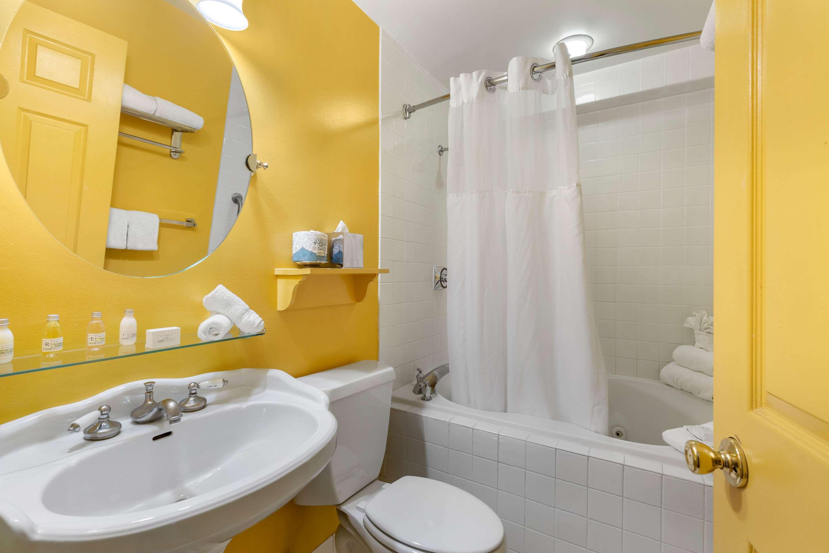 Admiral Fell Inn Baltimore Harbor, Ascend Hotel Collection by null