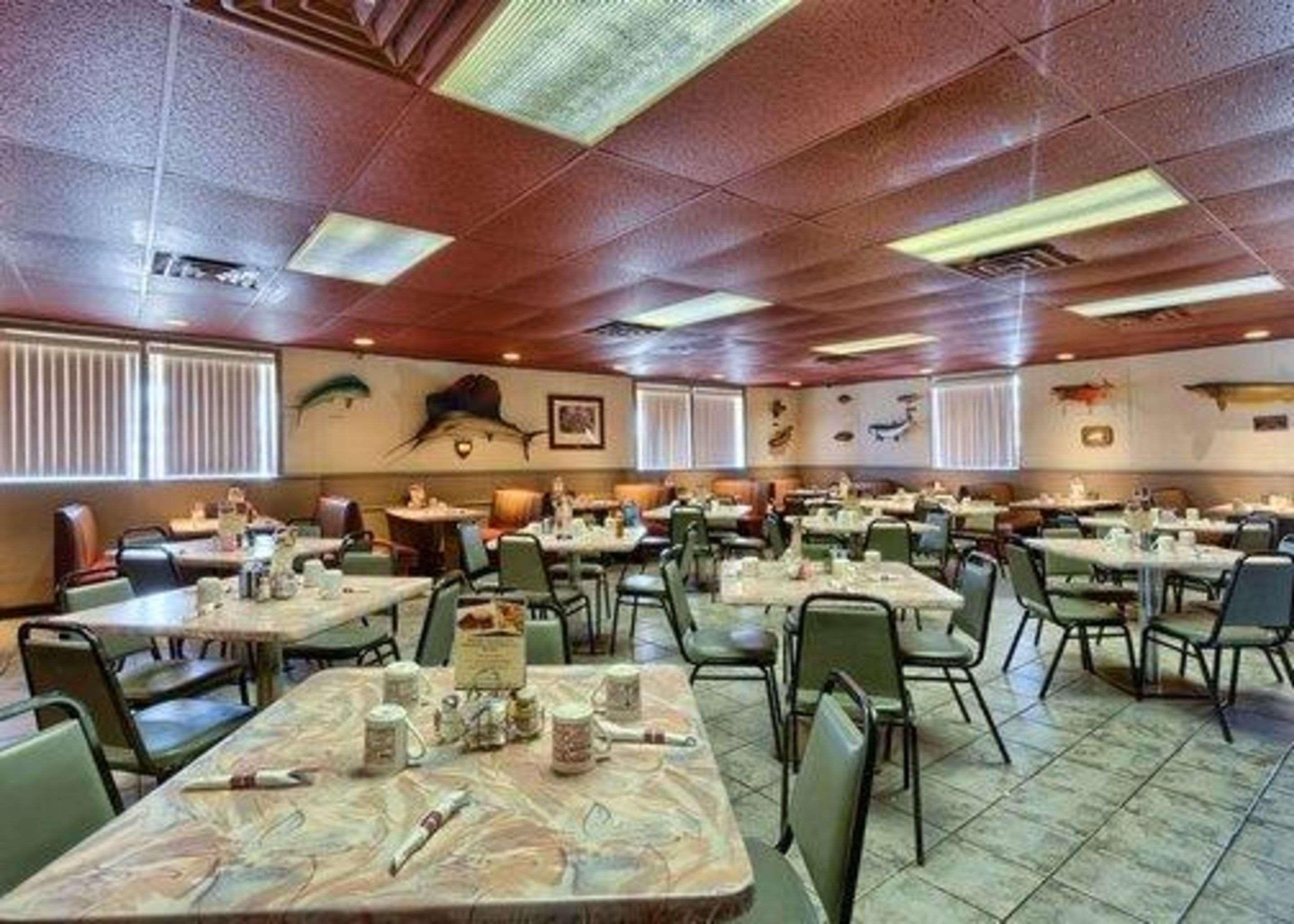Rodeway Inn Muskegon Area