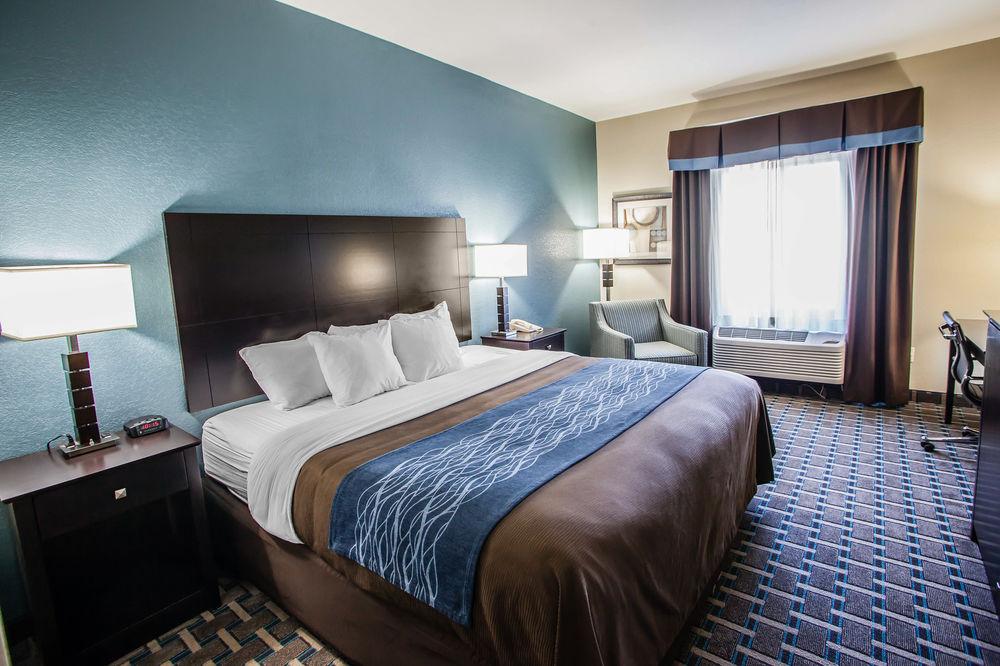 Comfort Inn Lees Summit @ Hwy 50 & Hwy 291