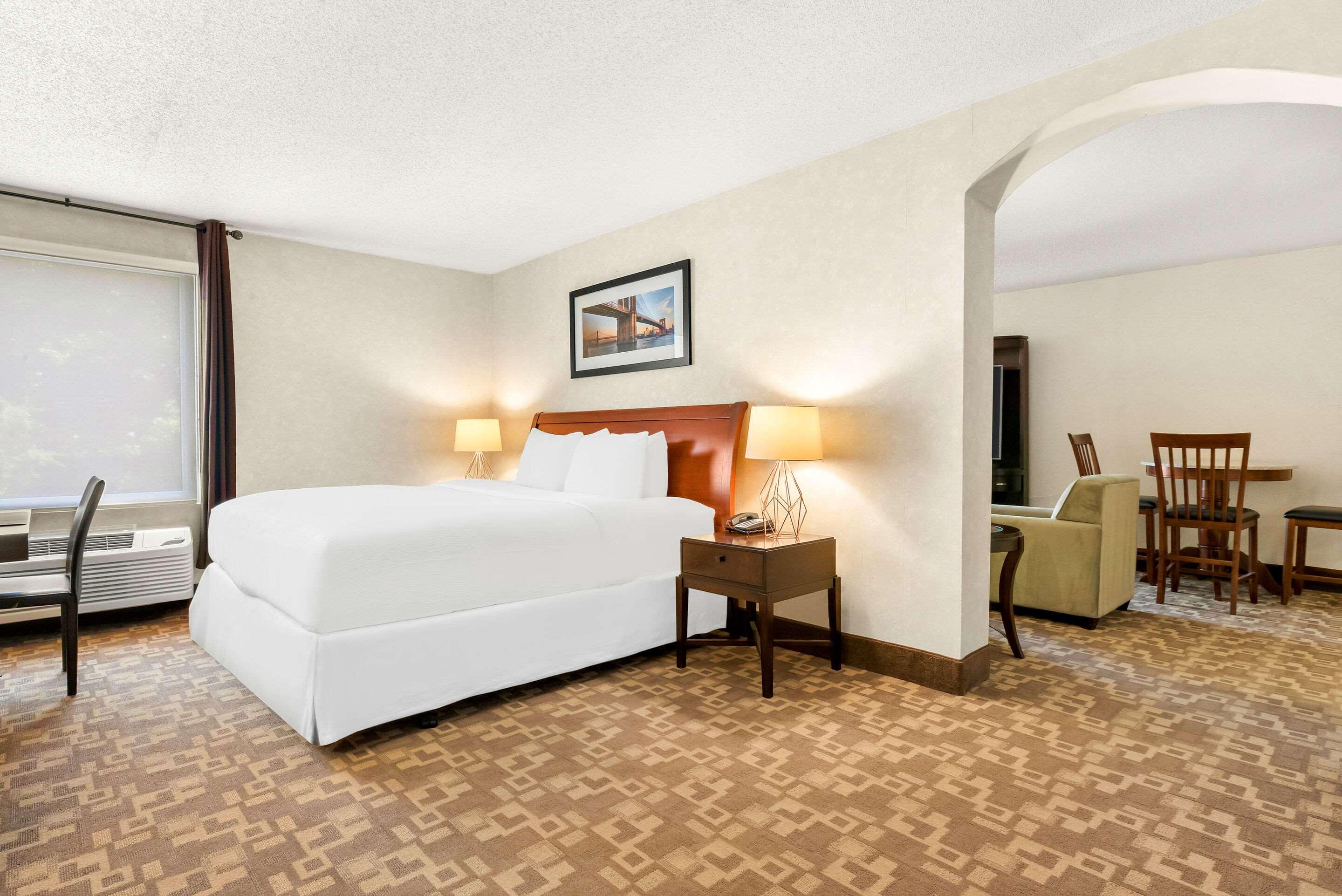 Quality Inn Edison - New Brunswick