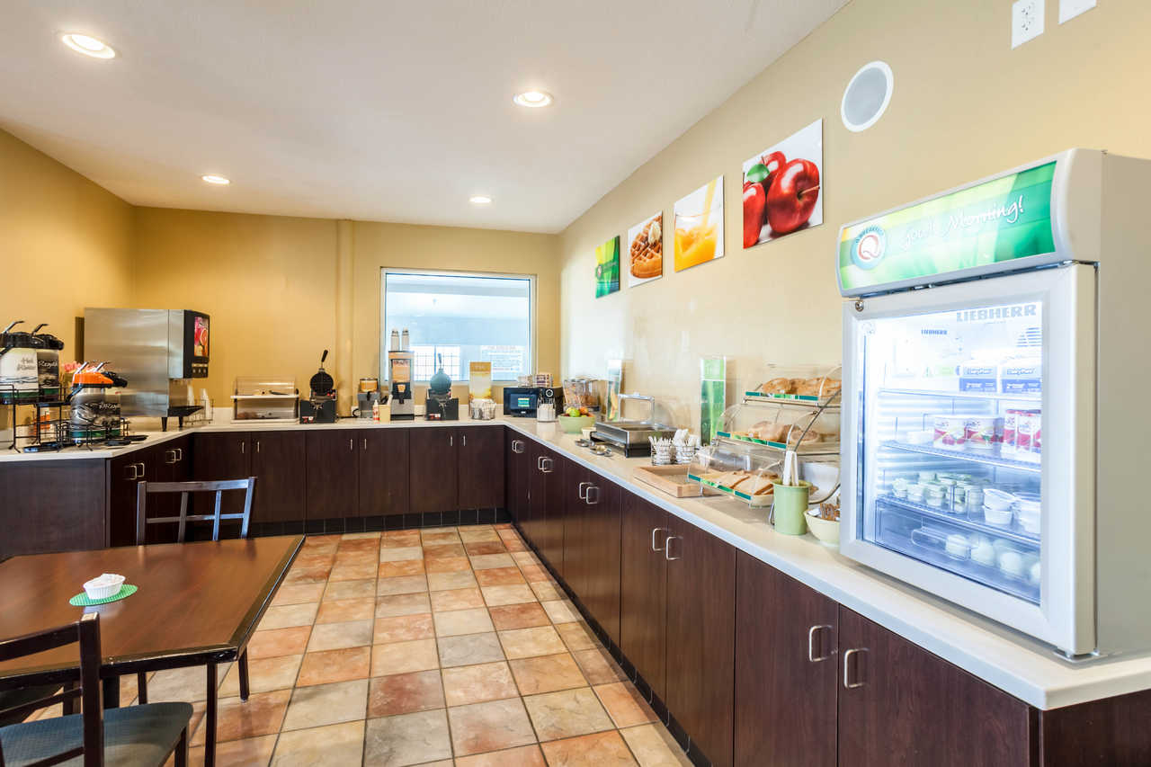 Quality Inn & Suites Lincoln Municipal Airport