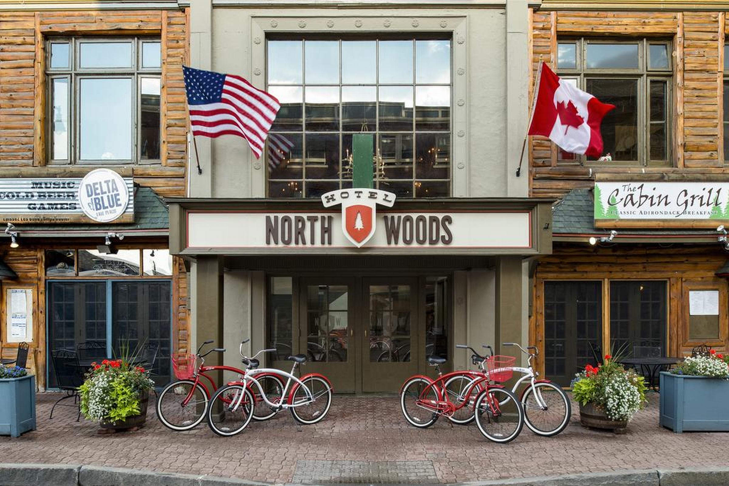 Grand Adirondack Hotel by null
