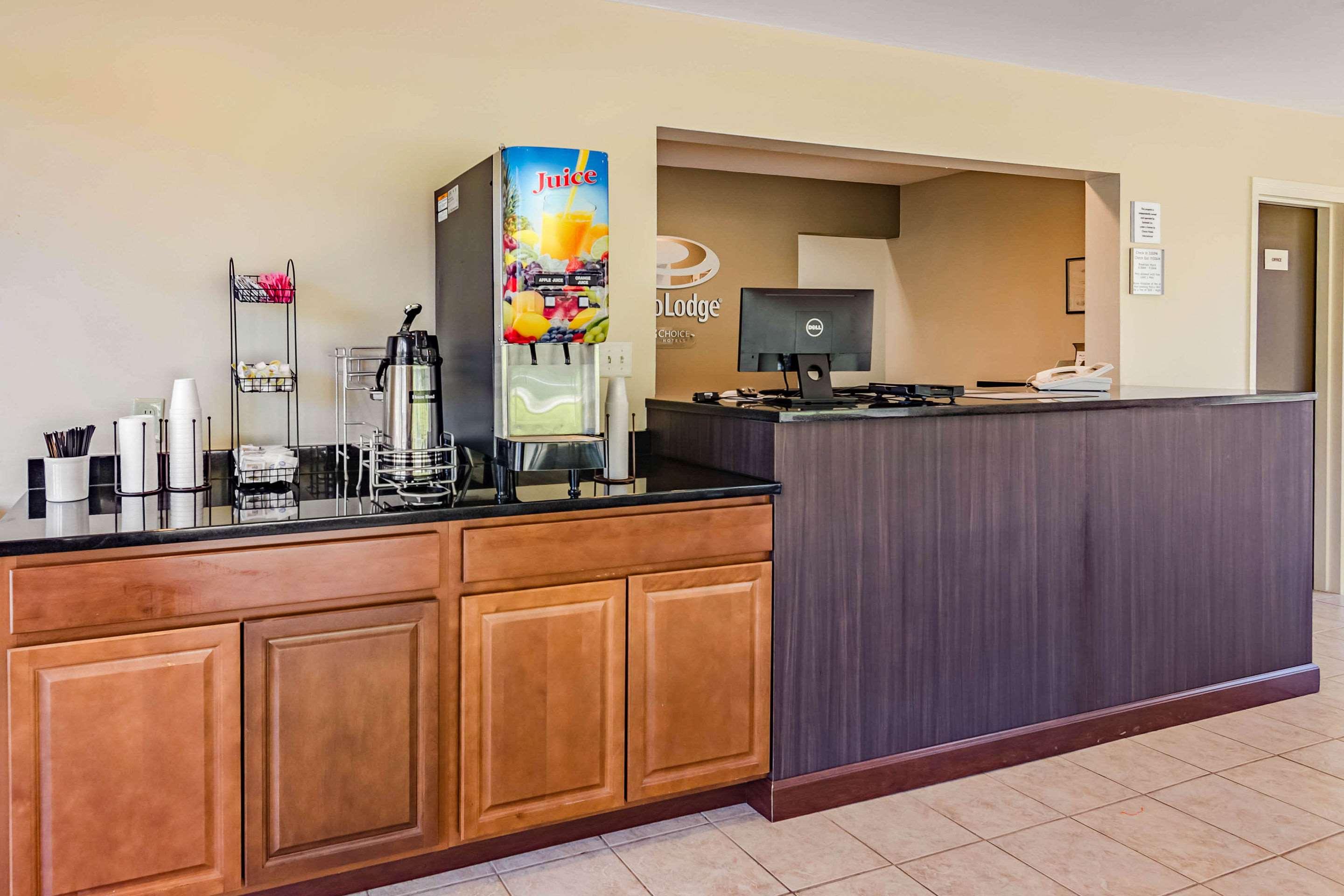 Econo Lodge Lexington Downtown Near I-81
