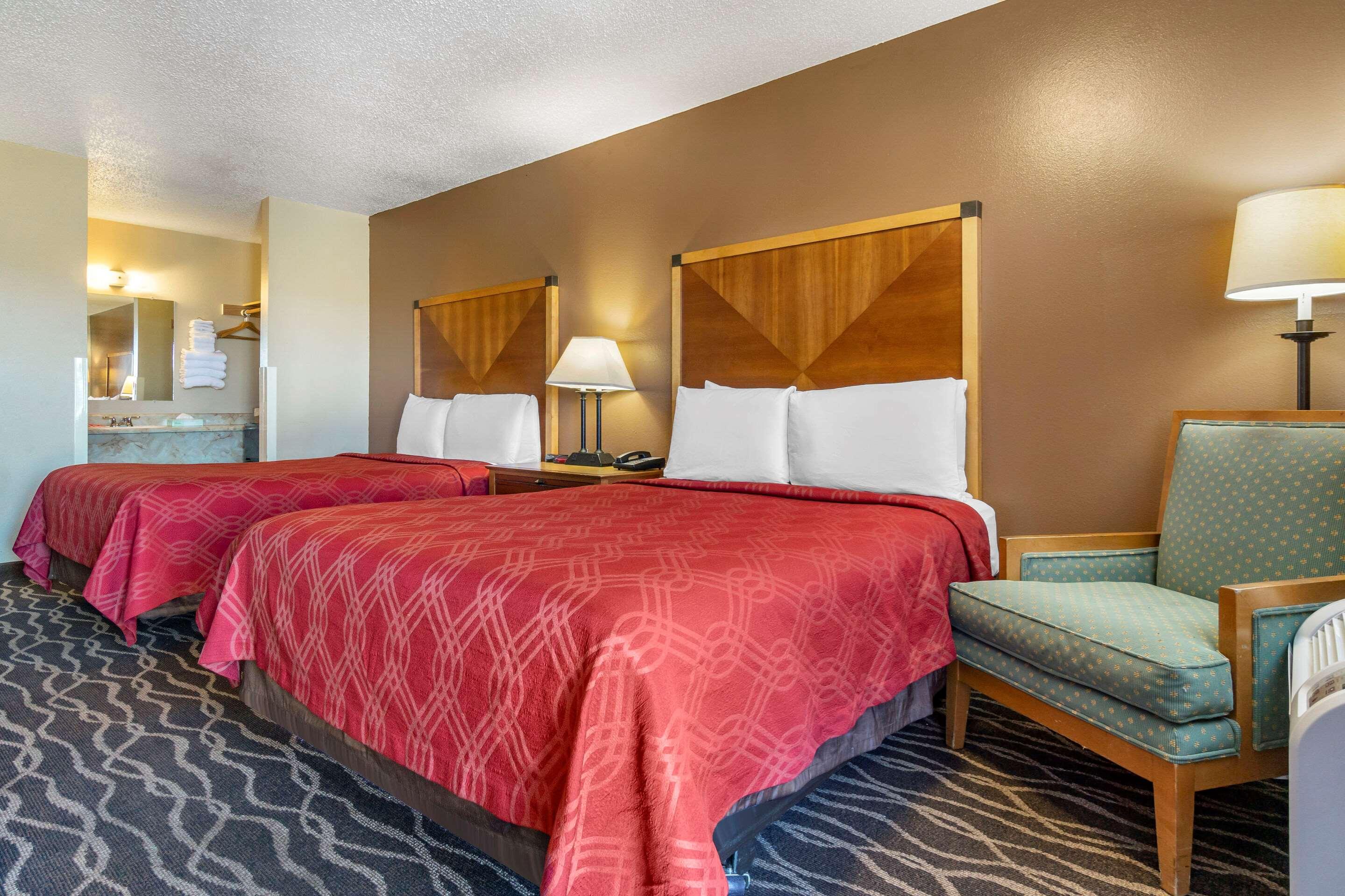 Econo Lodge Ellensburg Near University