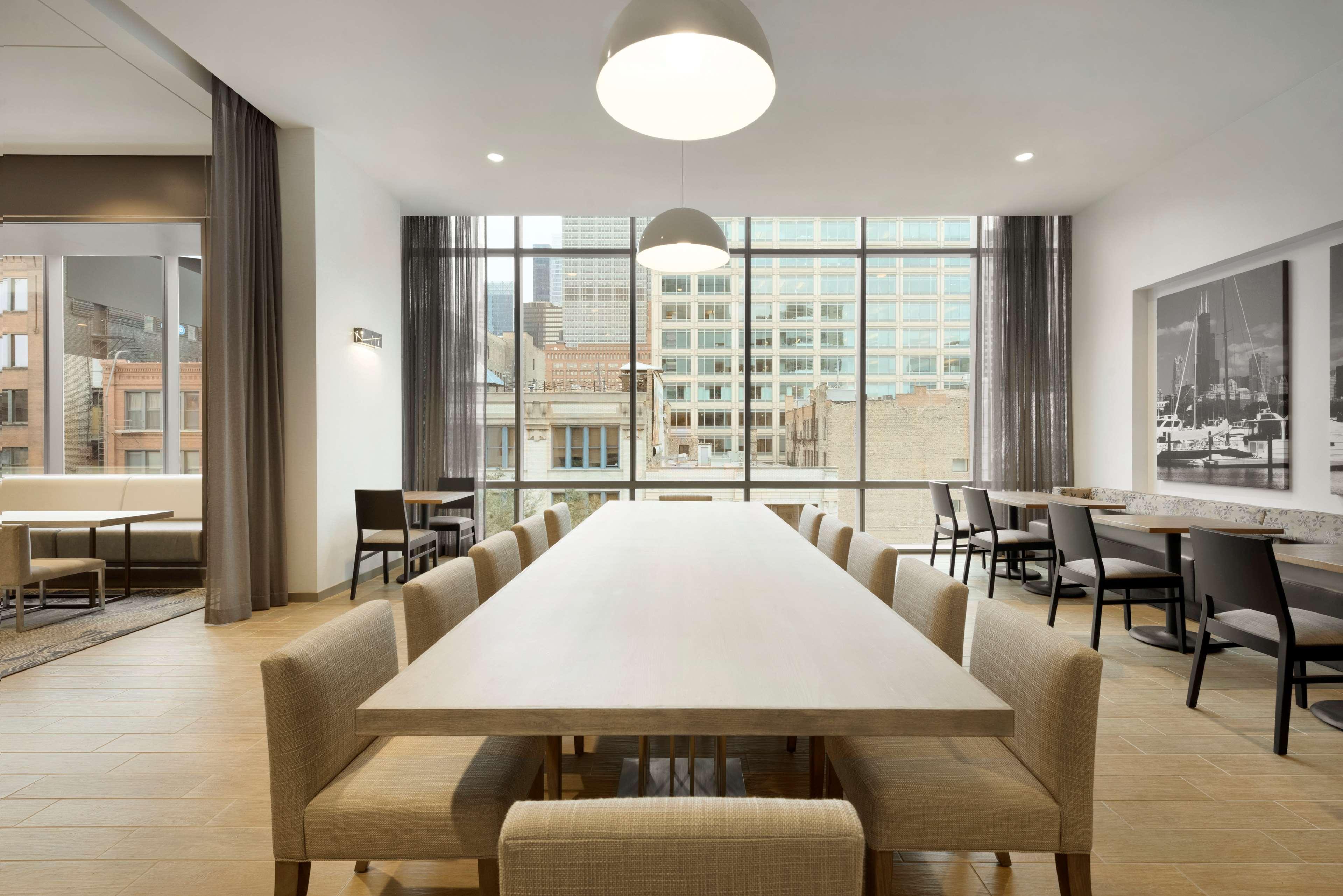 Hampton Inn Chicago Downtown West Loop