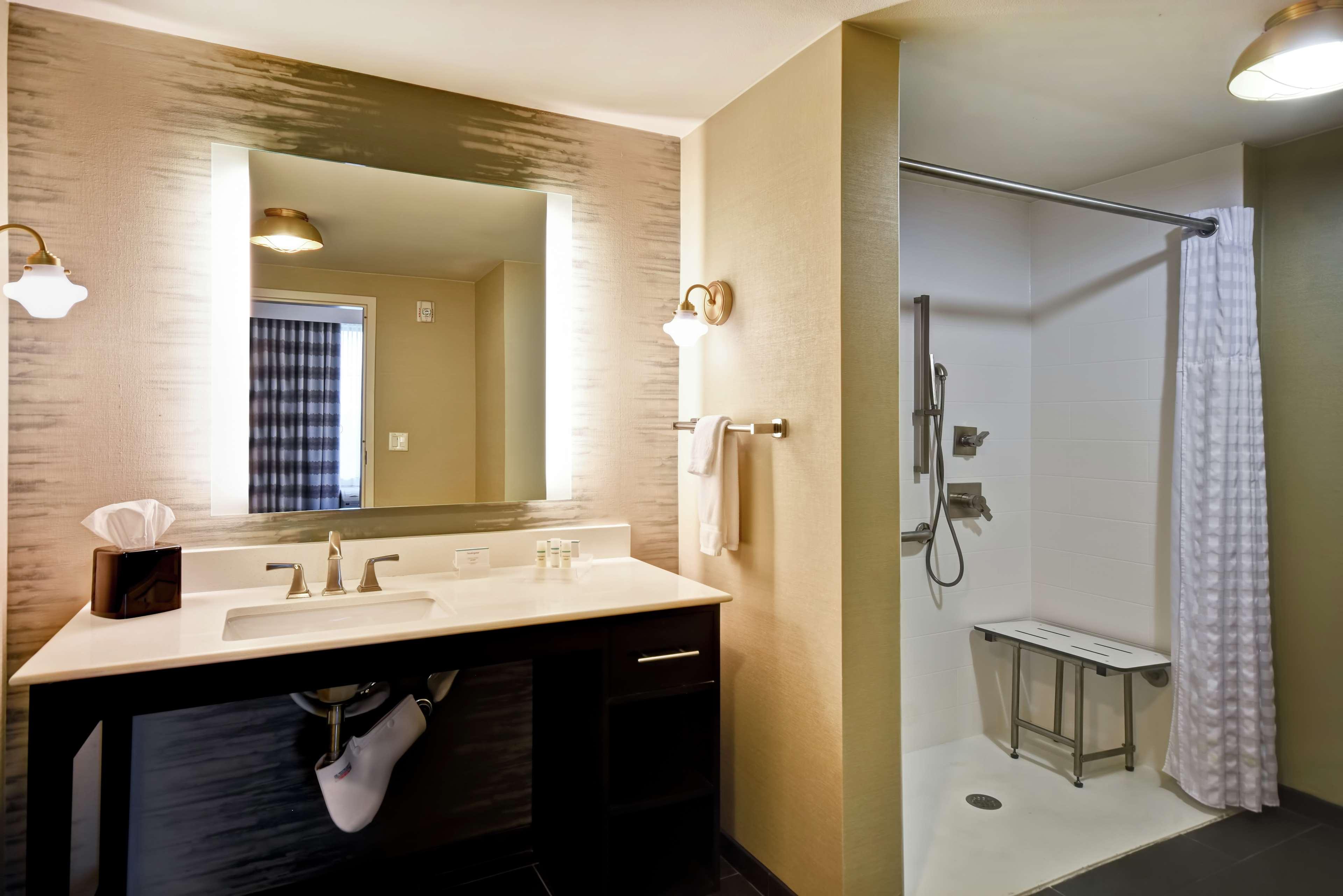 Homewood Suites by Hilton Dallas/Arlington South