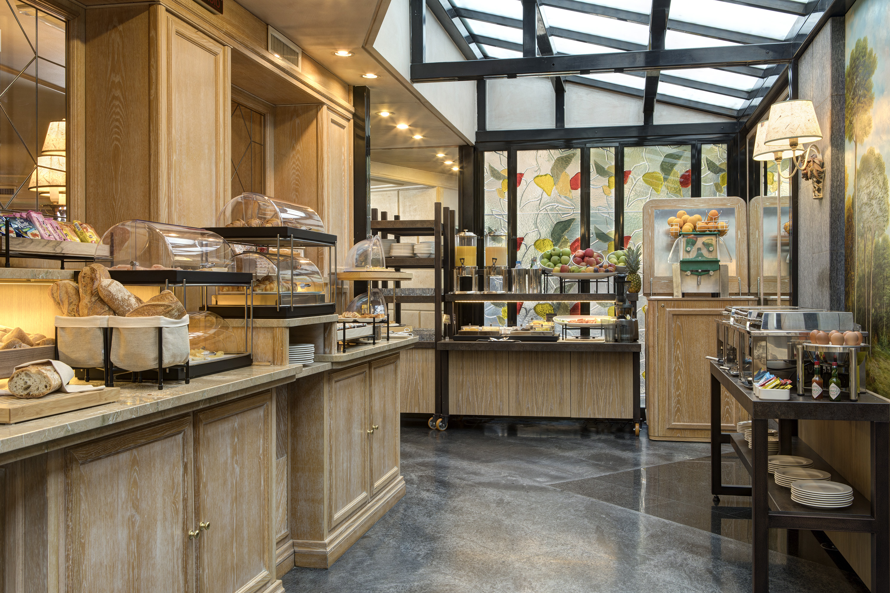 Hotel Capitol - photo