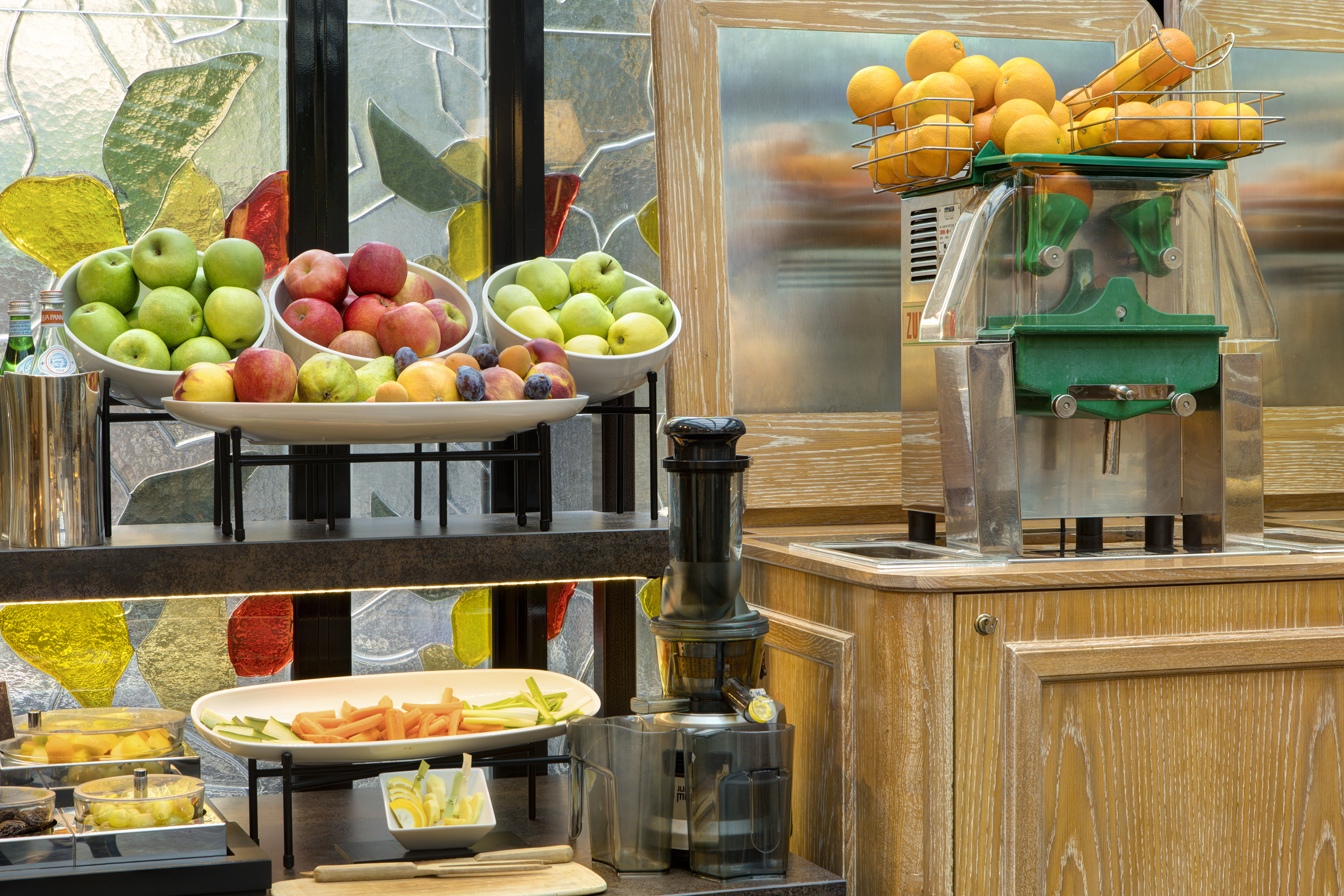 Hotel Capitol - photo