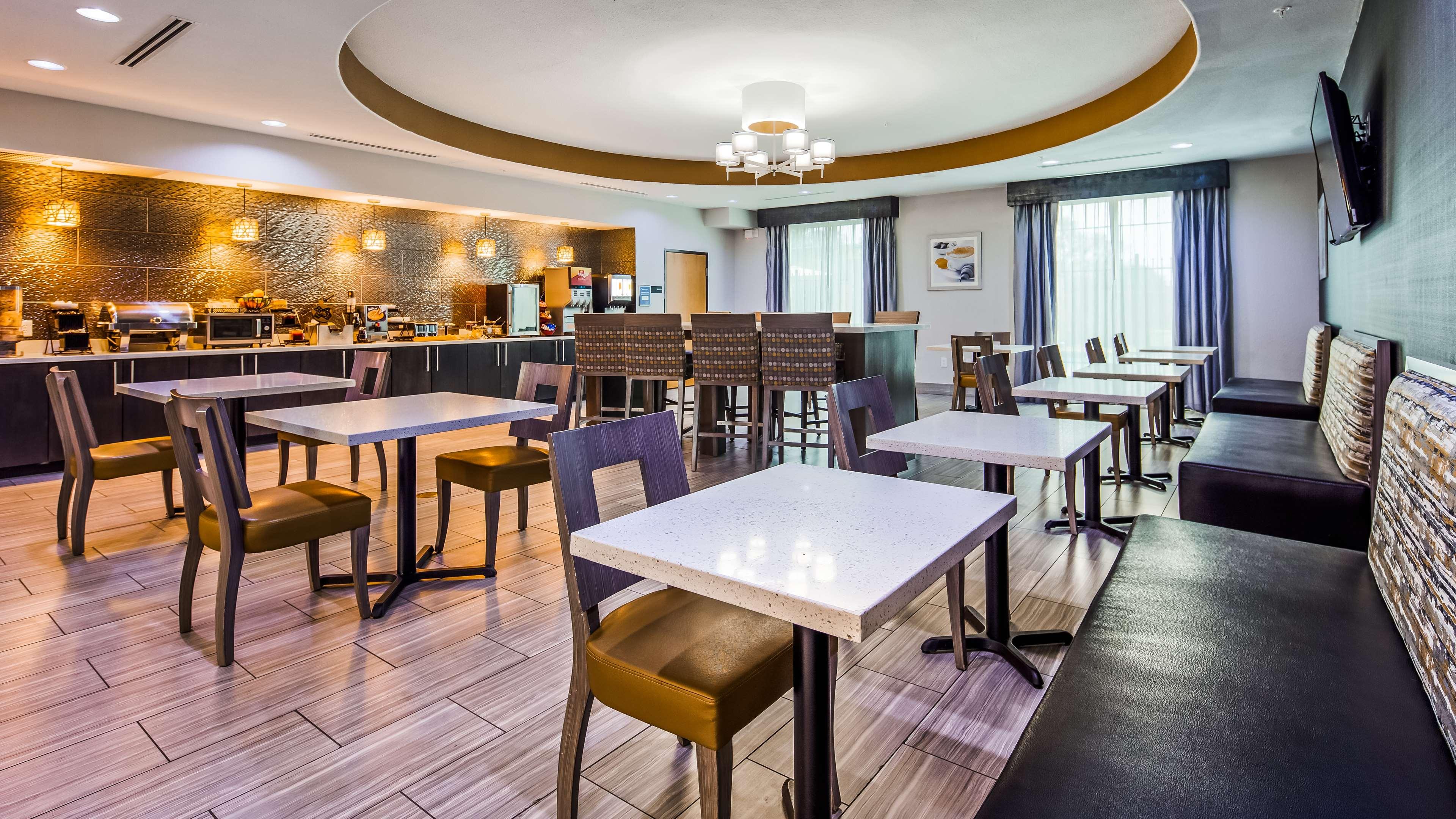 Best Western Plus Lampasas Inn & Suites