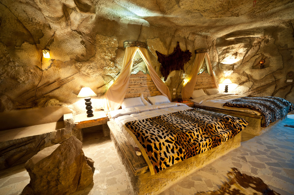 Caves Beach Resort Hurghada