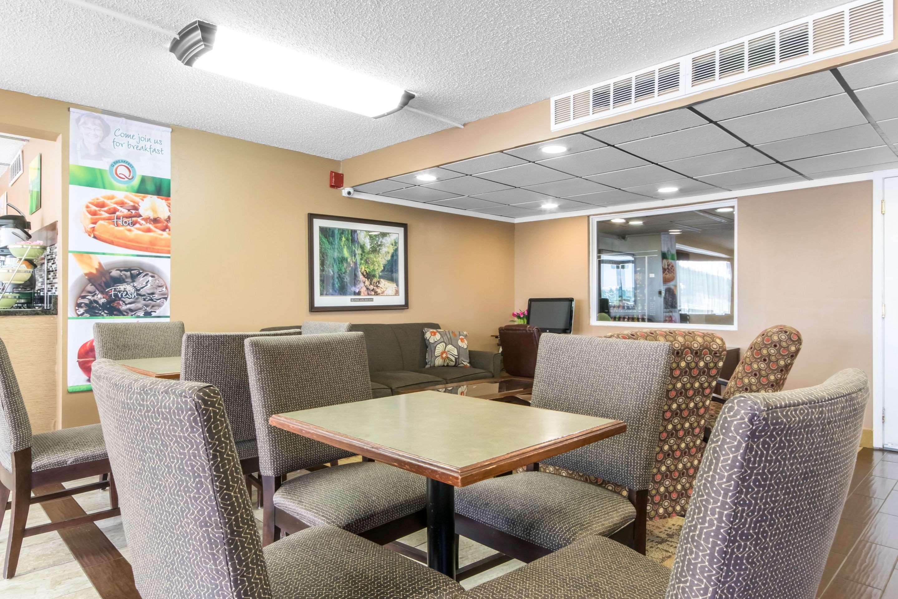 Quality Inn & Suites Horse Cave Area
