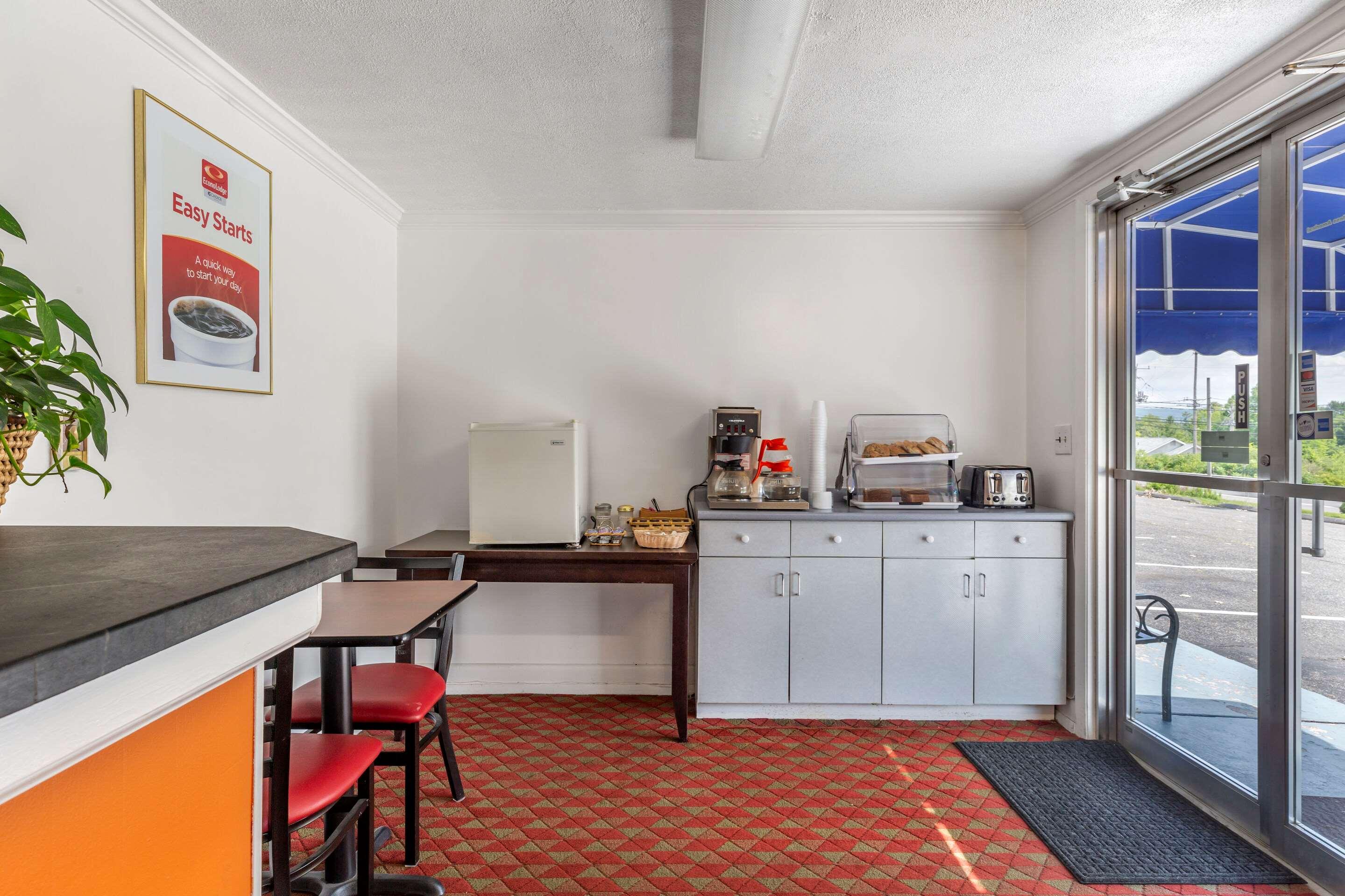 Econo Lodge Lee  Great Barrington