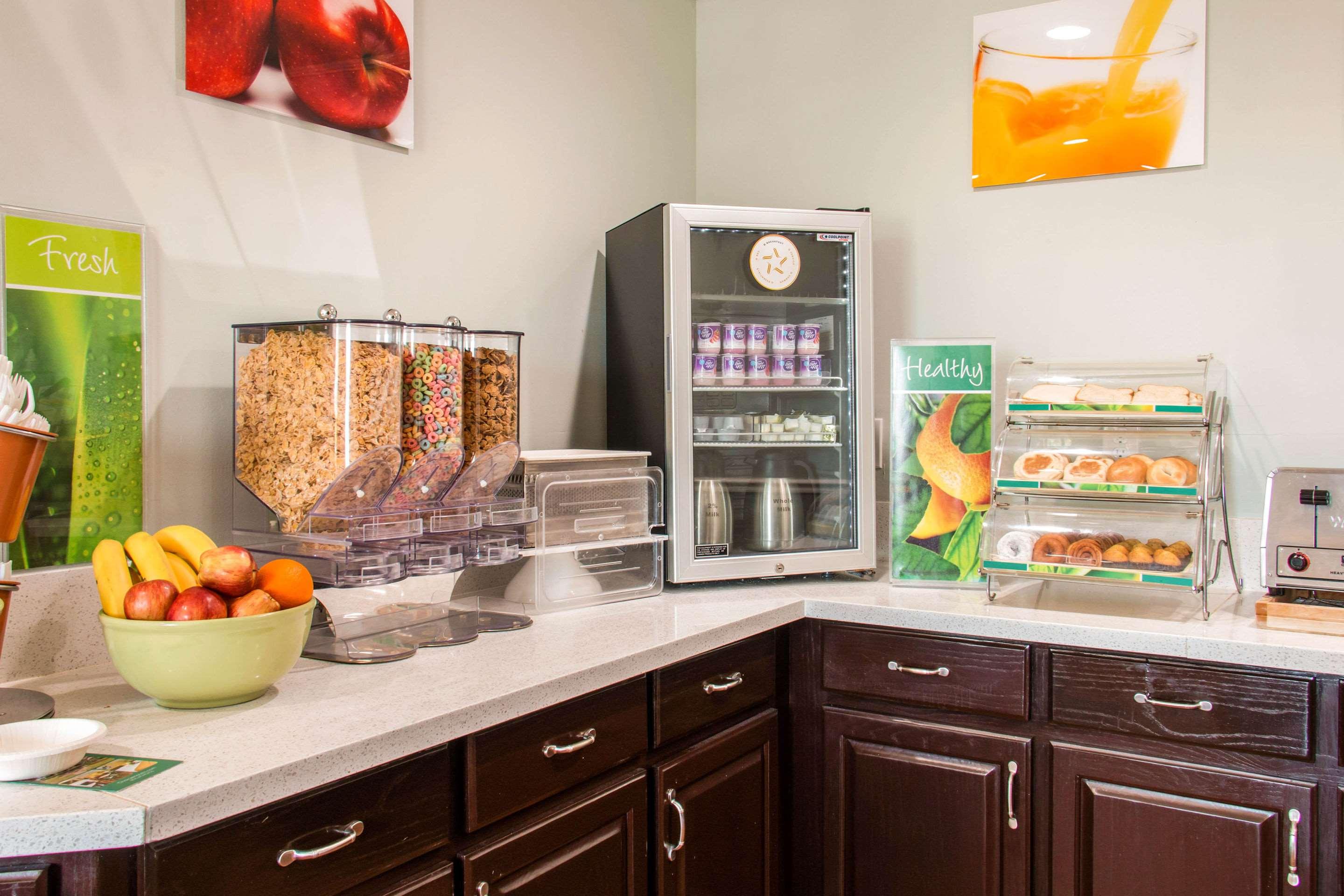 Quality Inn Pooler  Savannah I95