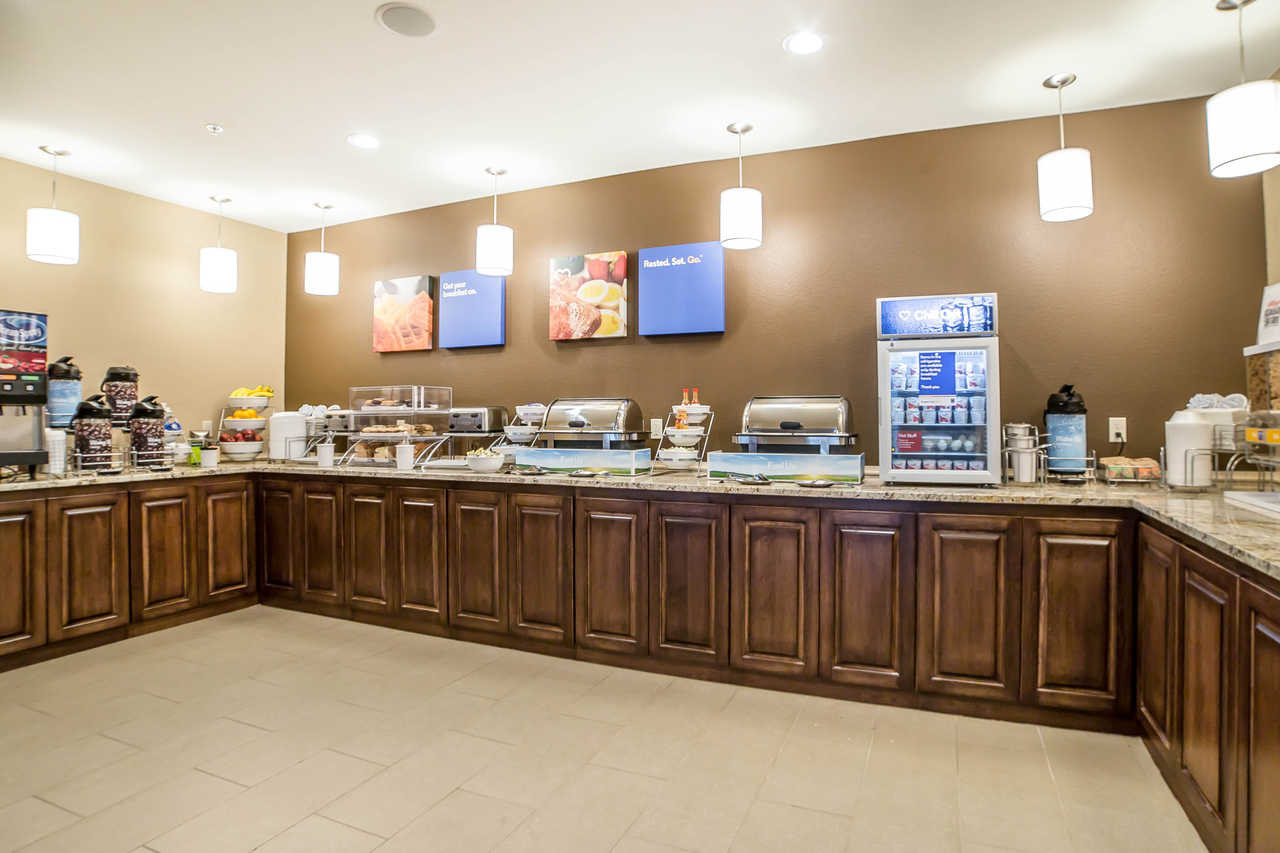 Comfort Inn & Suites Near Mt. Rushmore