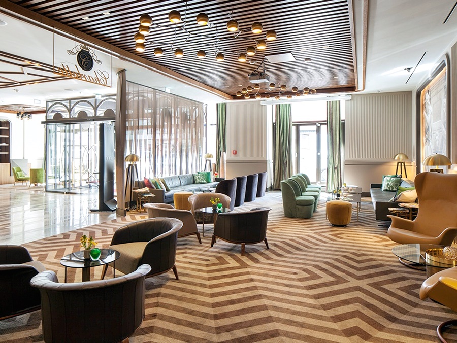 Titanic Chausse Berlin by null