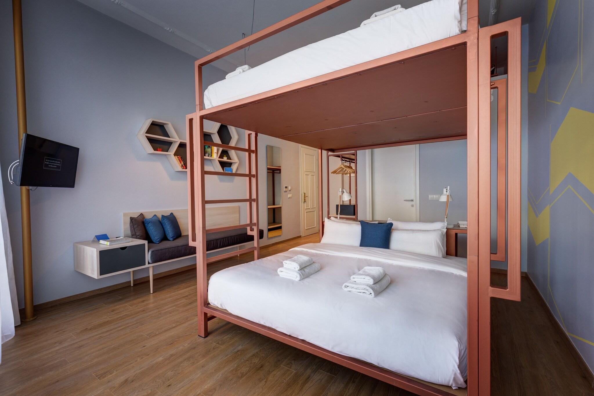 COLORS Urban Hotel by null