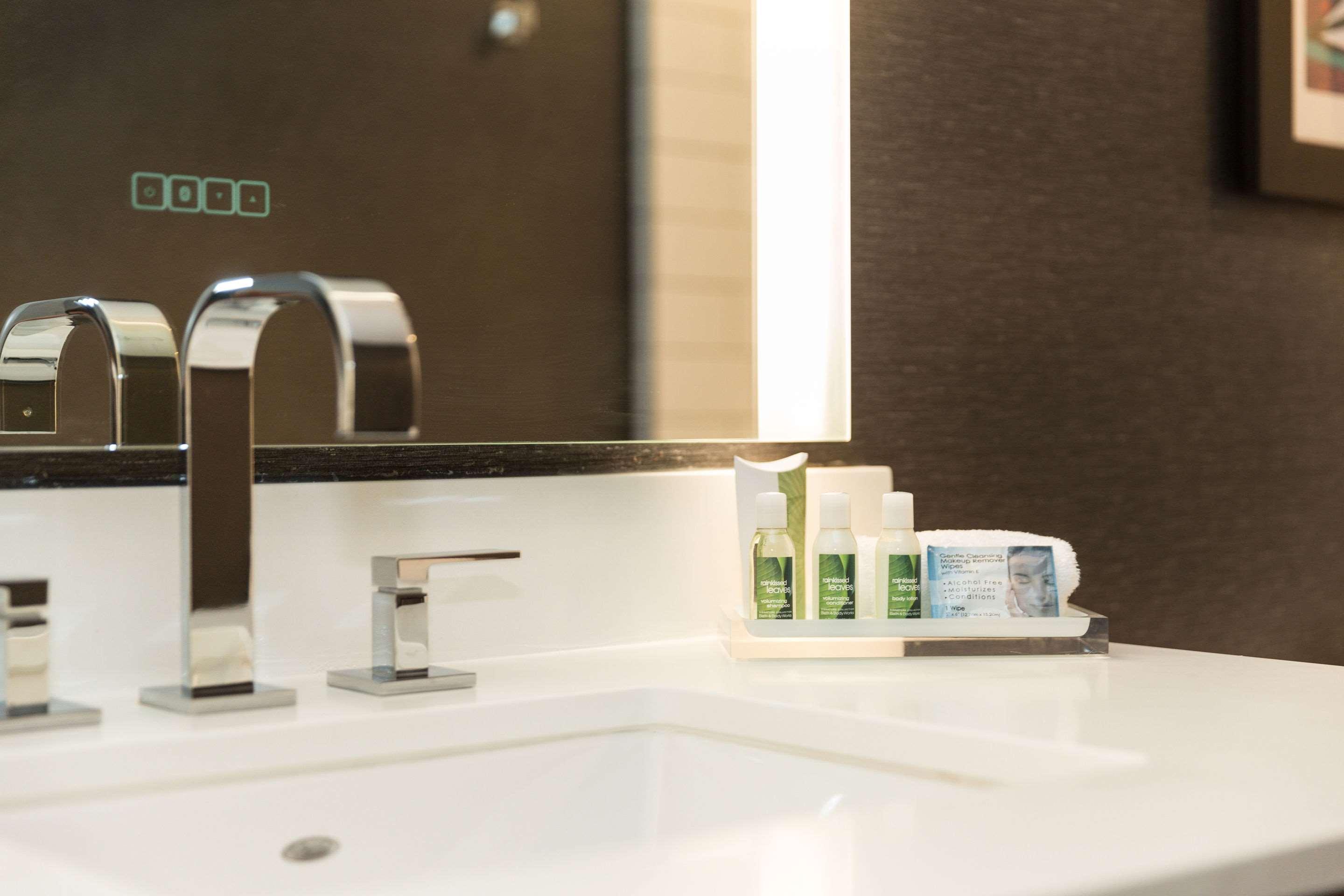 Cambria Hotel LAX by null