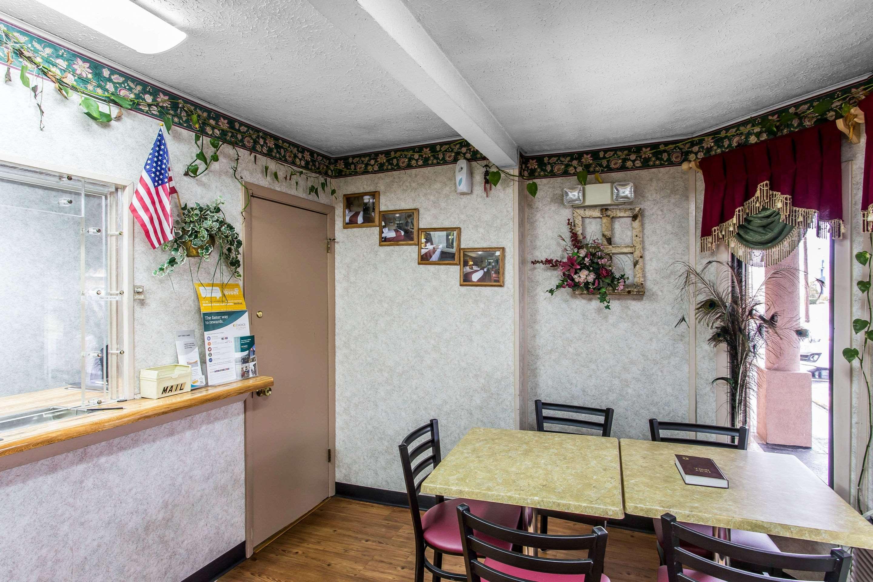 Rodeway Inn