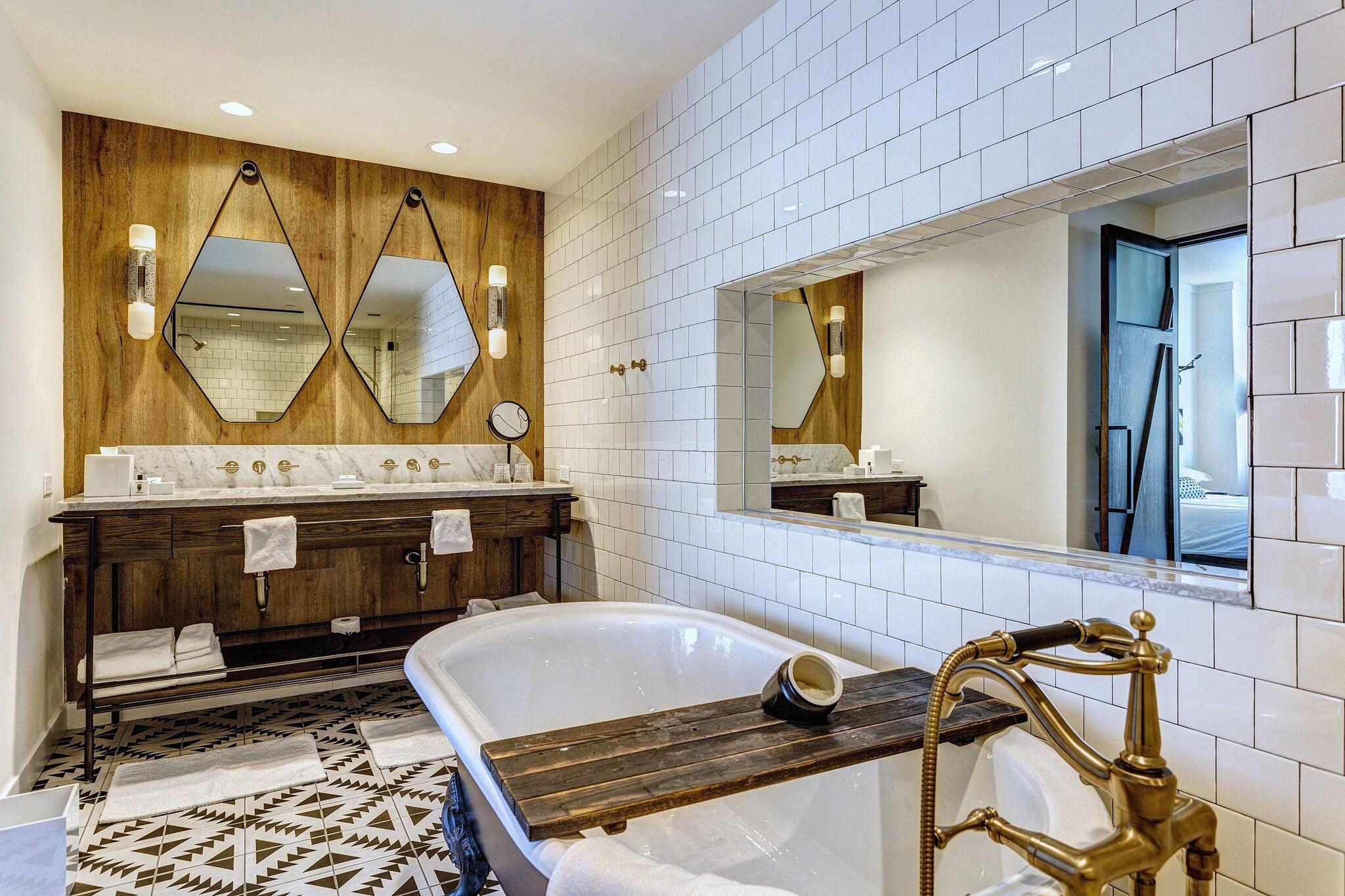 Thompson Nashville, by Hyatt by null