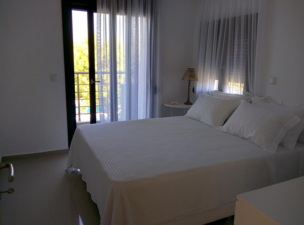 Sunny Sani Luxury Villas - фото