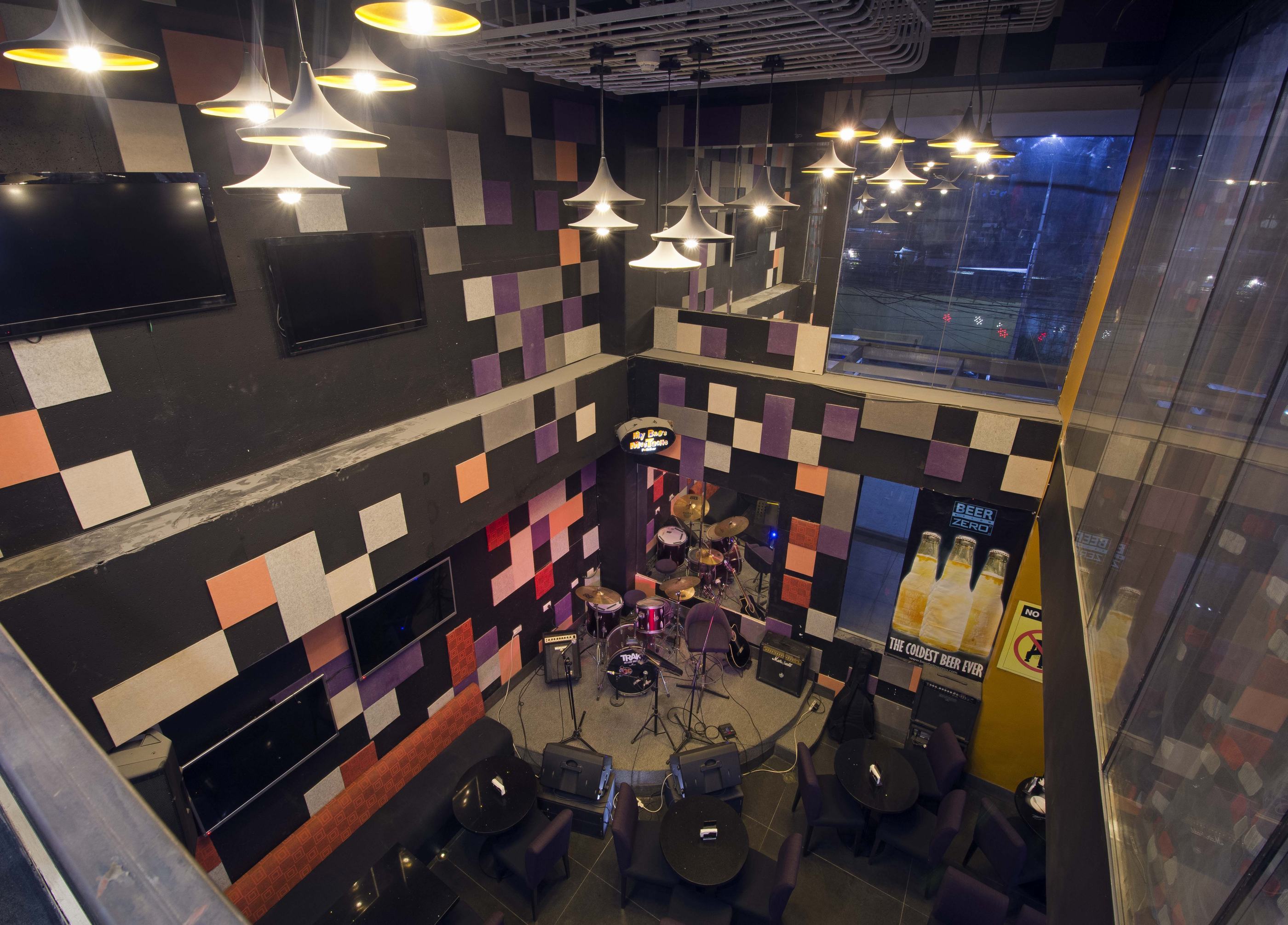 Hive Hotel & Convention Place - Affordable Best Value Hotel in QC by null