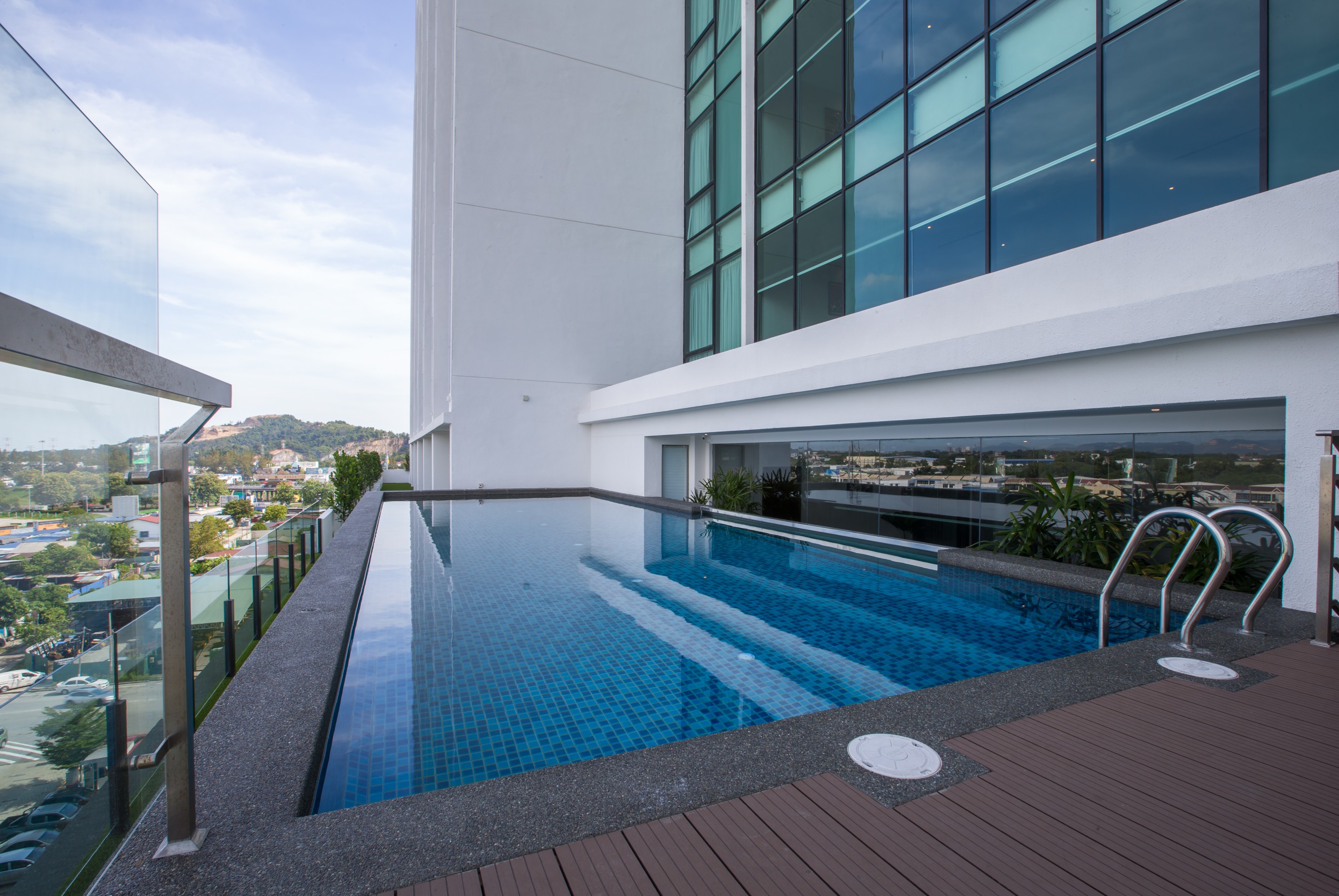 Iconic Hotel Penang image