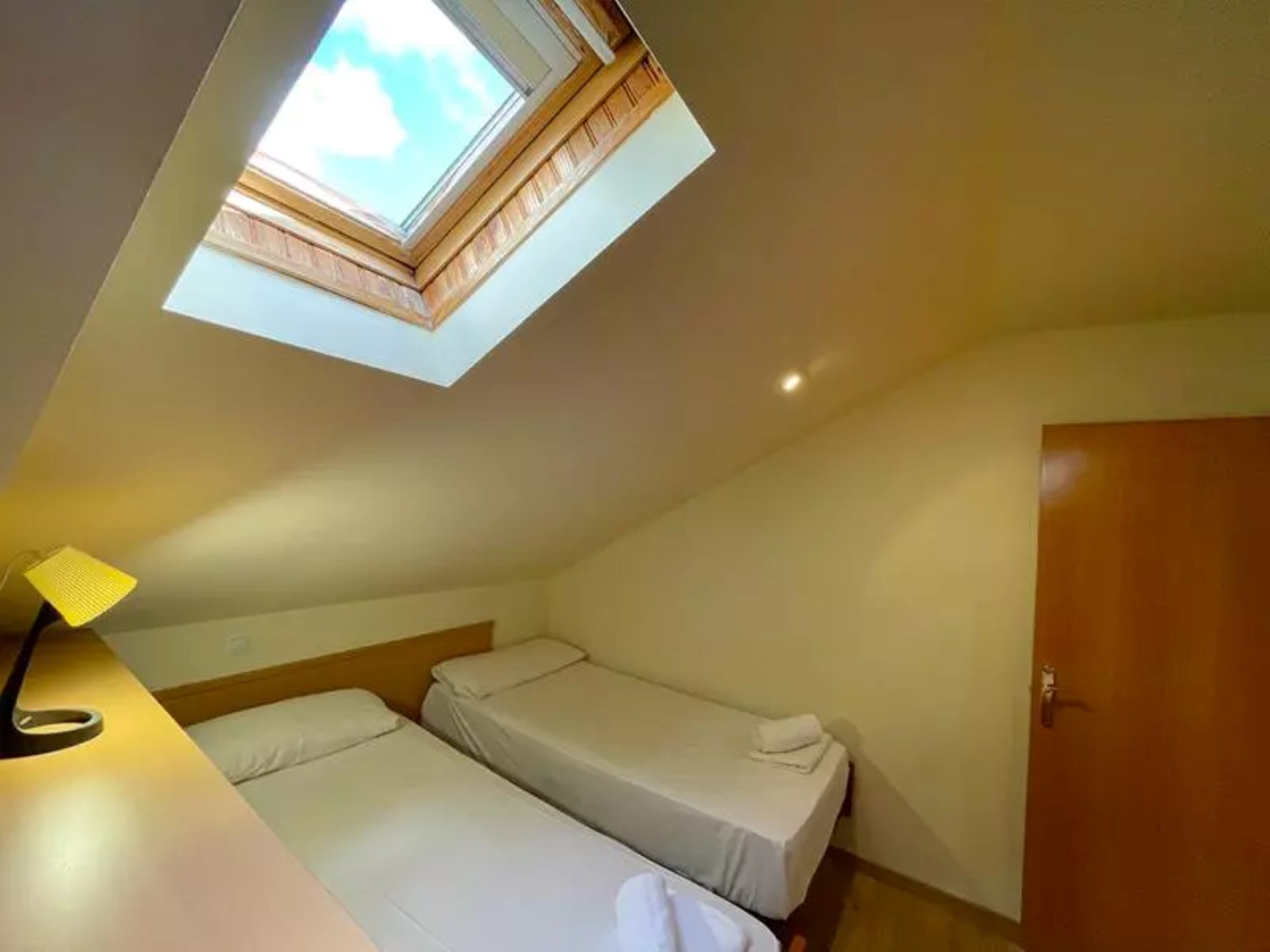 Apartamentos Pantebre 3000