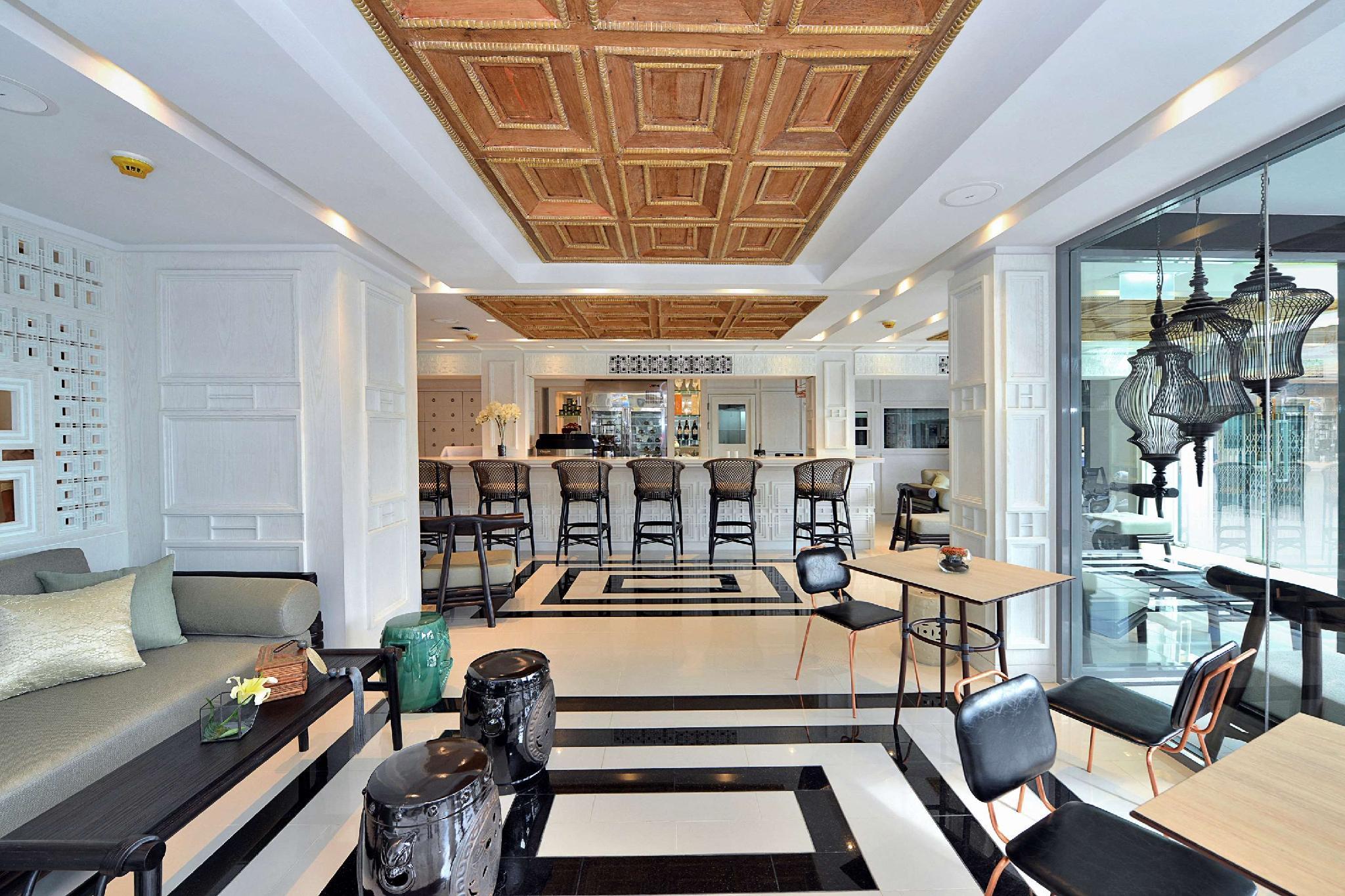 Riva Arun Bangkok by null