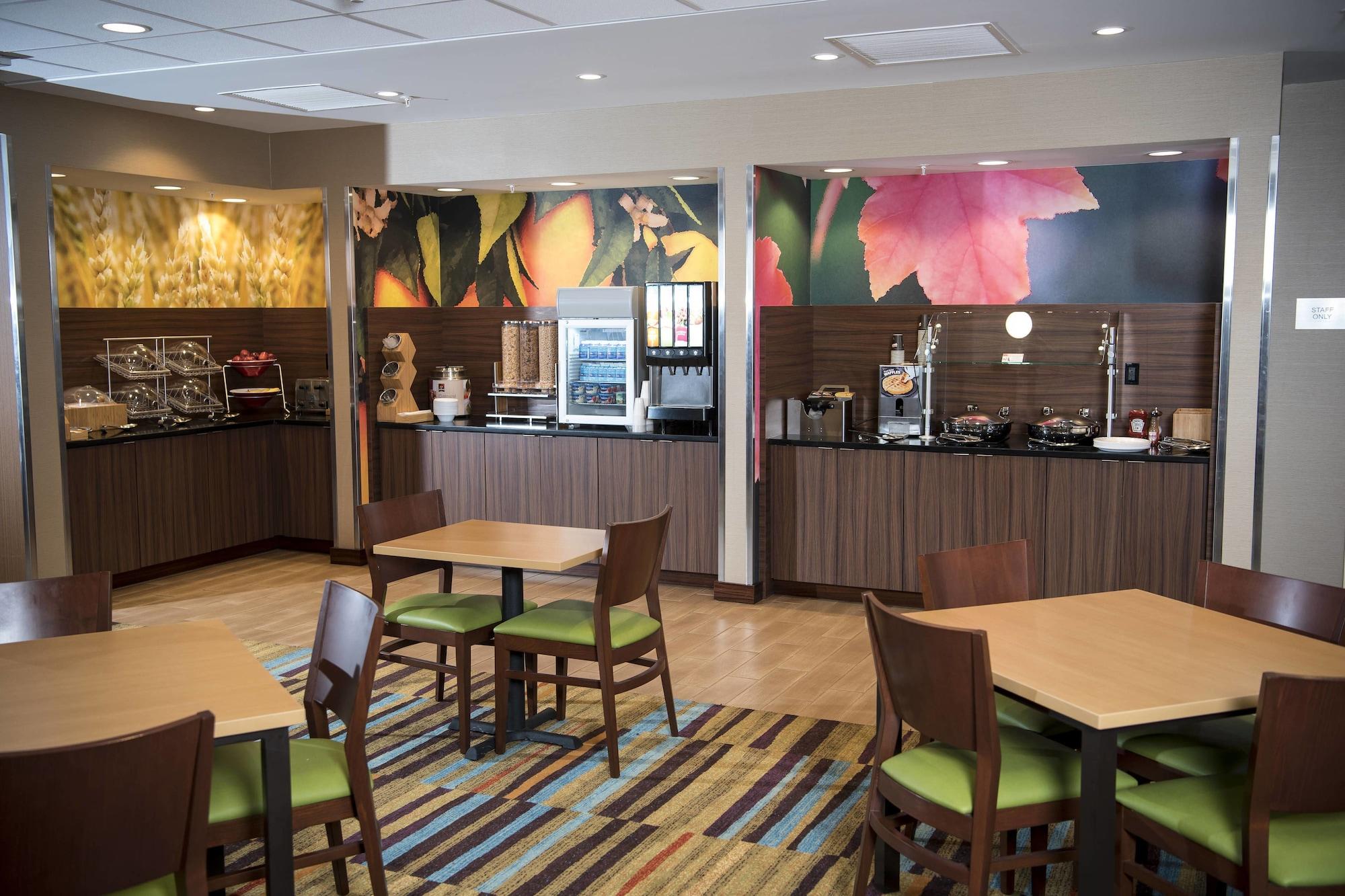 Fairfield Inn &Suites Cincinnati Uptown/University