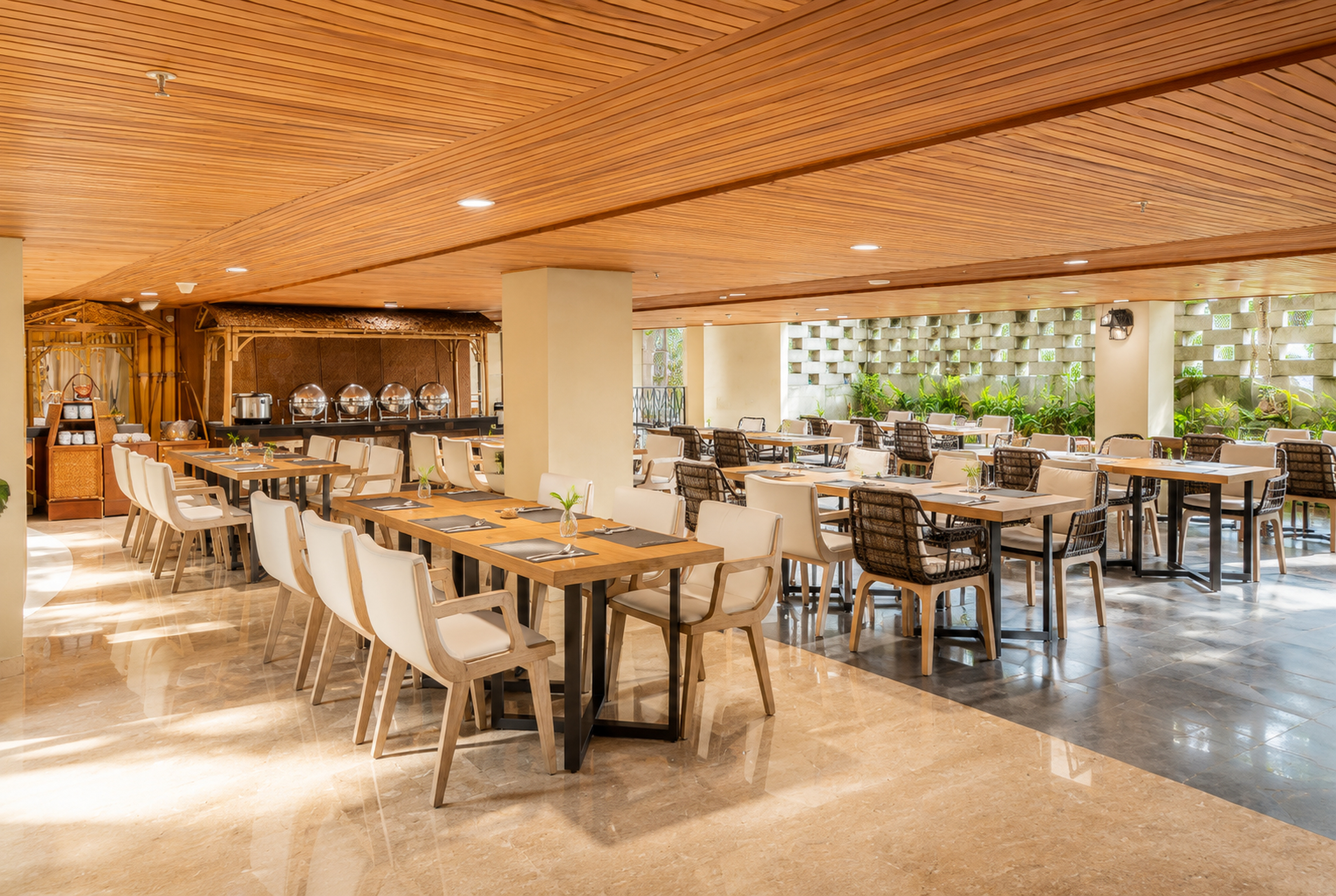 Bedrock Hotel Kuta Bali