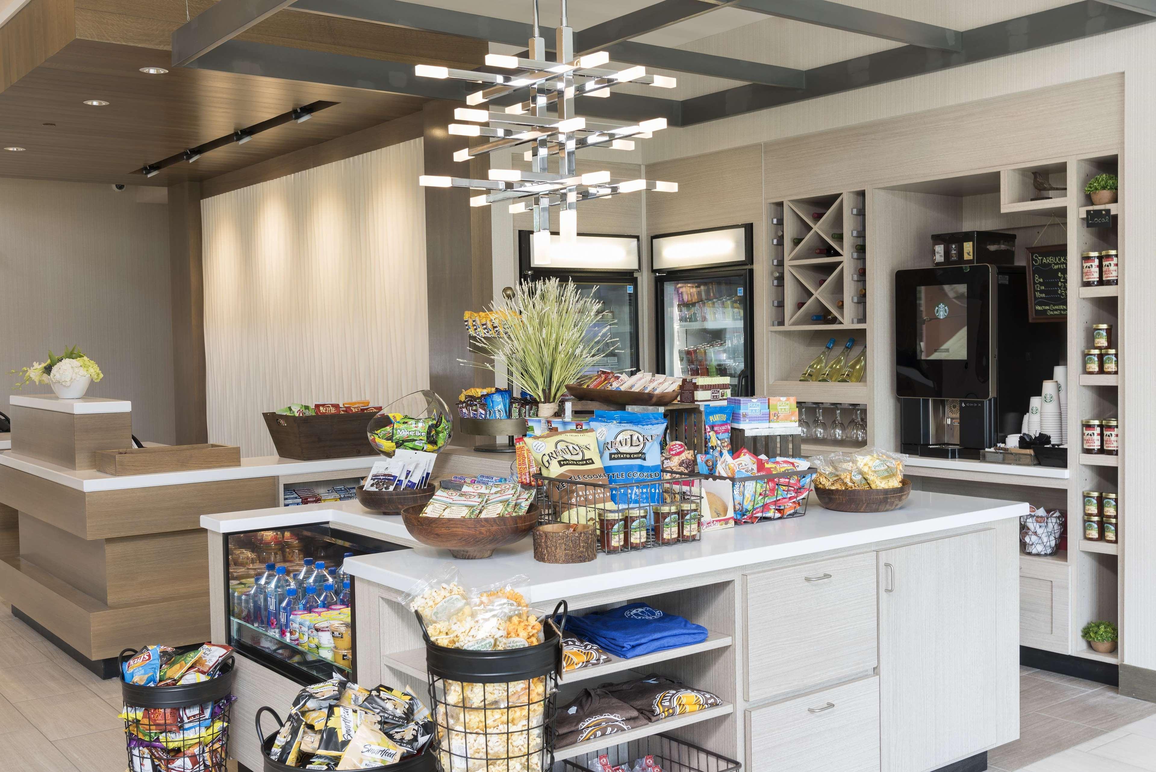 Hilton Garden Inn Grand Rapids Airport, MI (U/C)